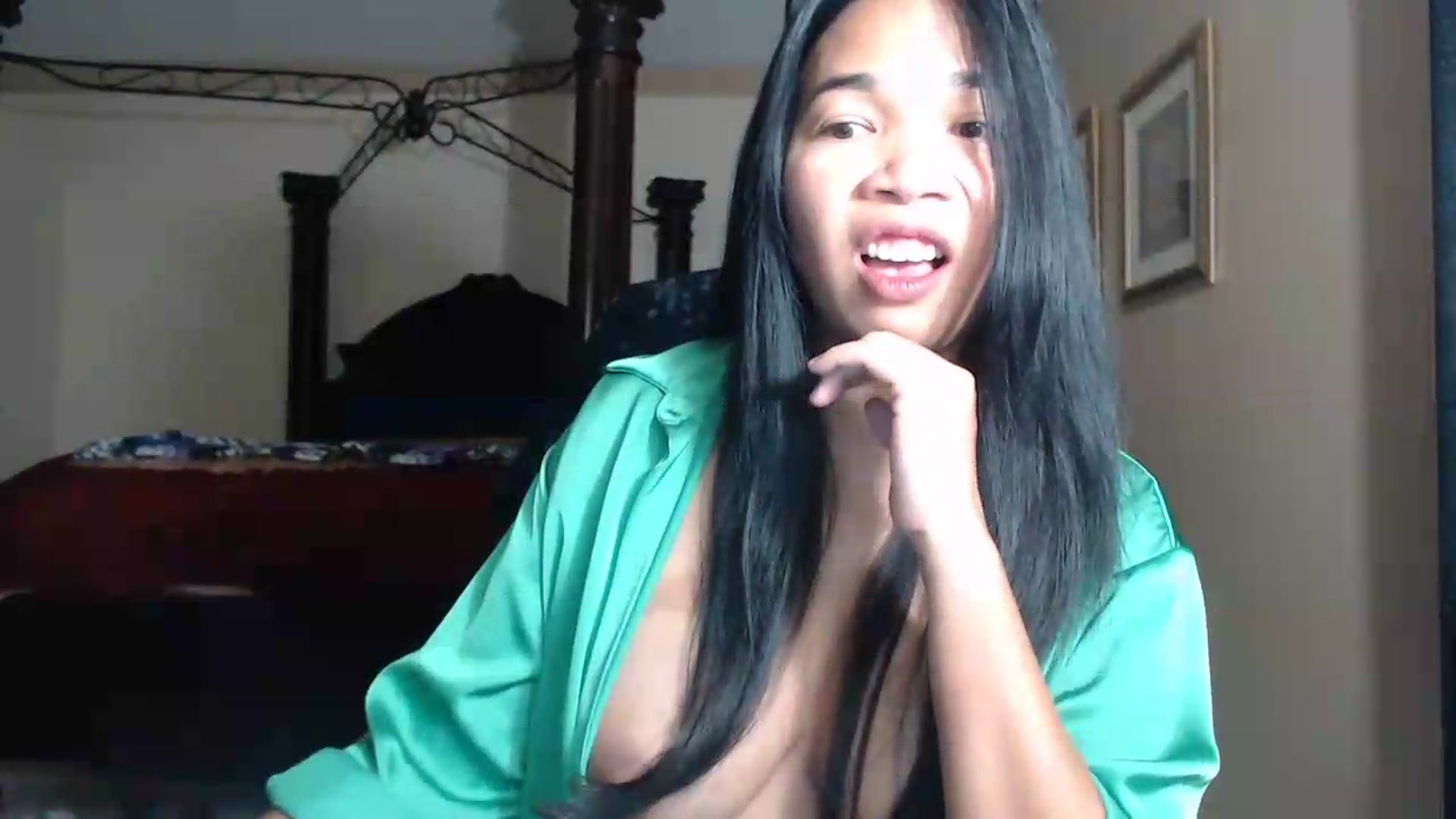 Gallery image thumbnail from Littlekai2030's myfreecams stream on, 08/02/2026, 01:43 image 12 of 20