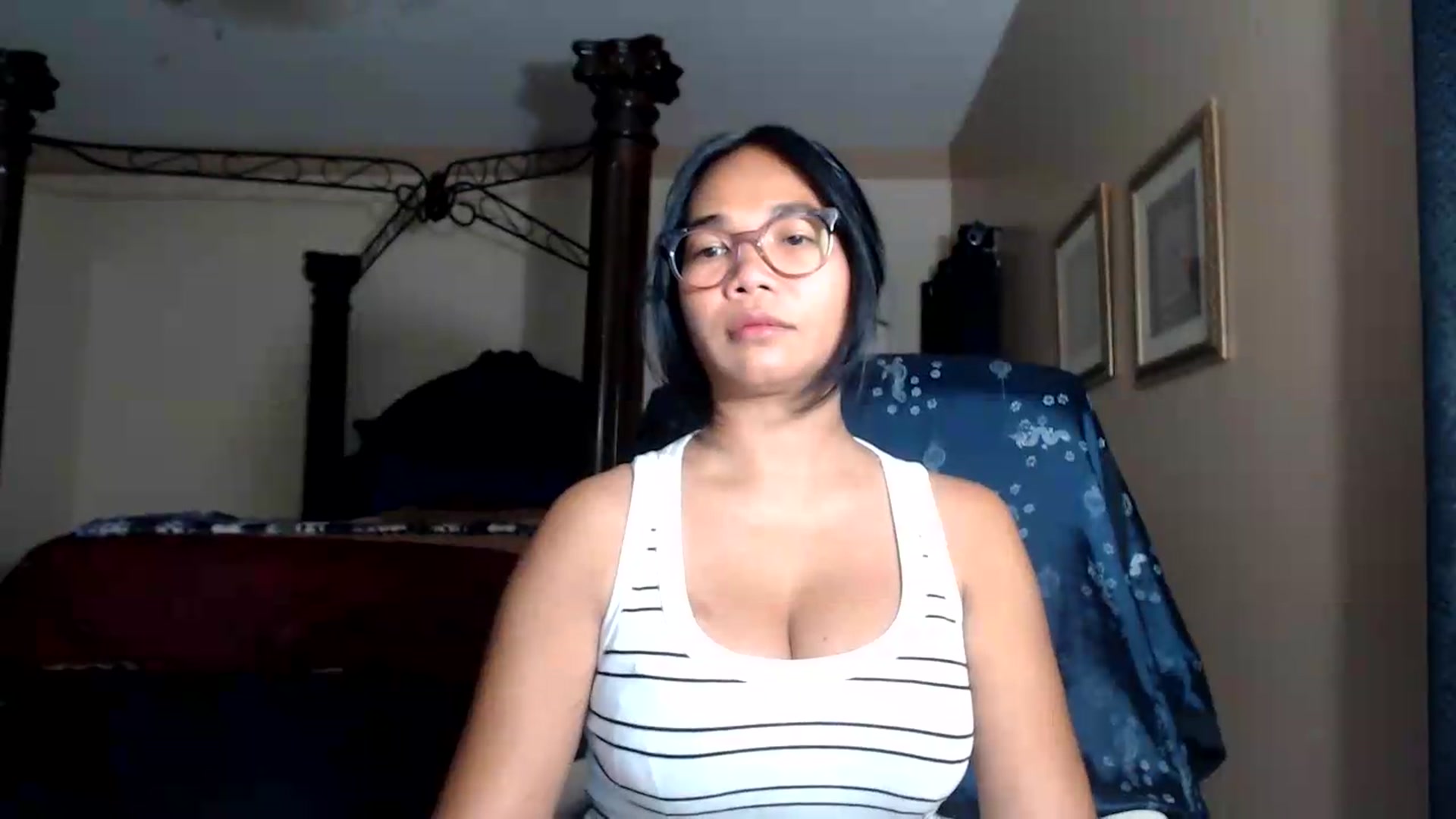 Gallery image thumbnail from Littlekai2030's myfreecams stream on, 08/04/2026, 02:56 image 16 of 20