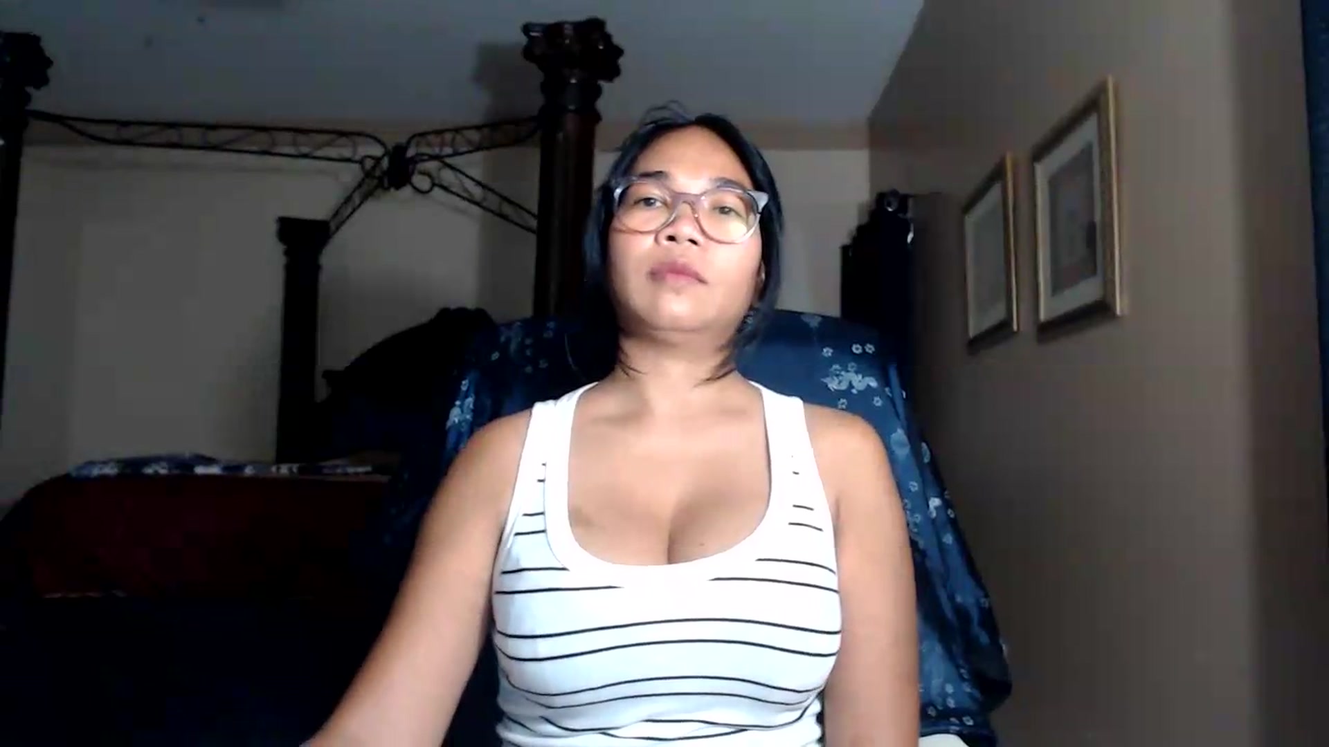 Gallery image thumbnail from Littlekai2030's myfreecams stream on, 08/04/2026, 02:56 image 7 of 20