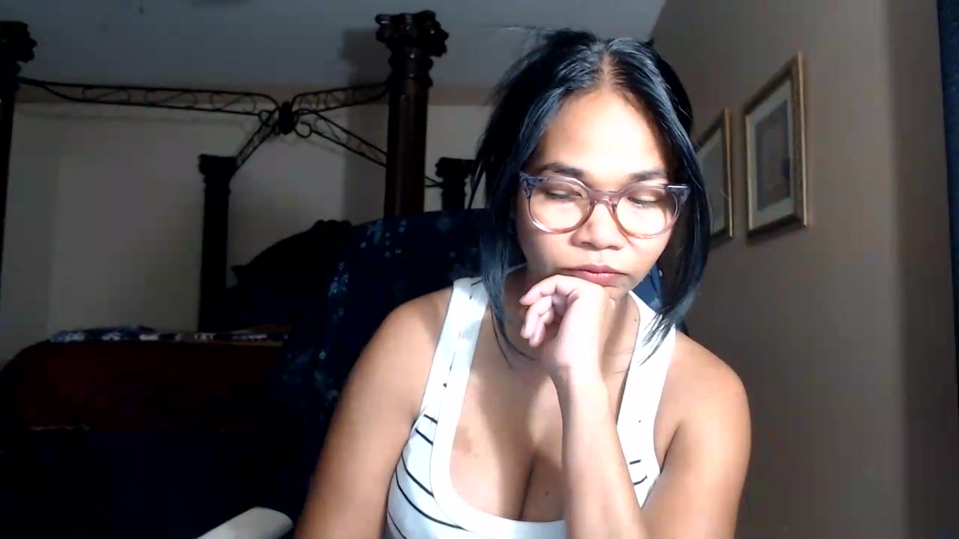Gallery image thumbnail from Littlekai2030's myfreecams stream on, 08/04/2026, 02:56 image 6 of 20