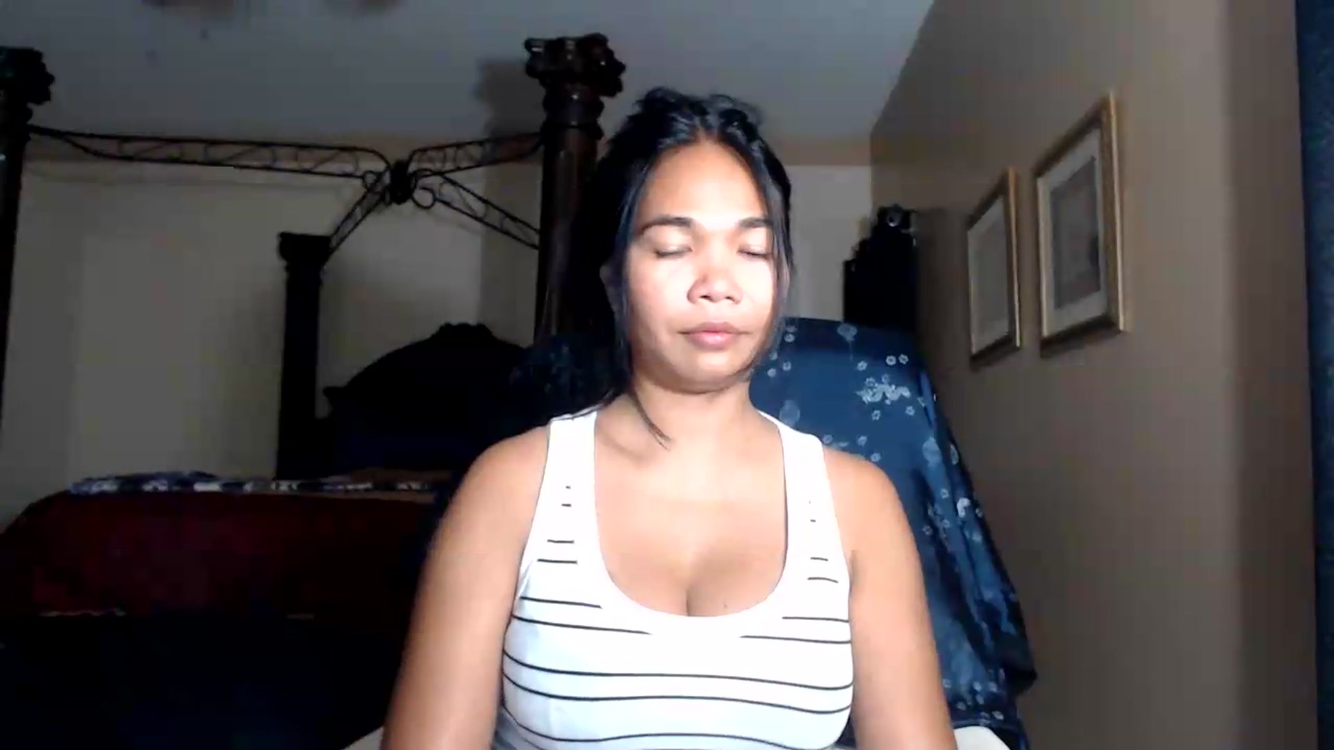 Gallery image thumbnail from Littlekai2030's myfreecams stream on, 08/04/2026, 02:56 image 19 of 20