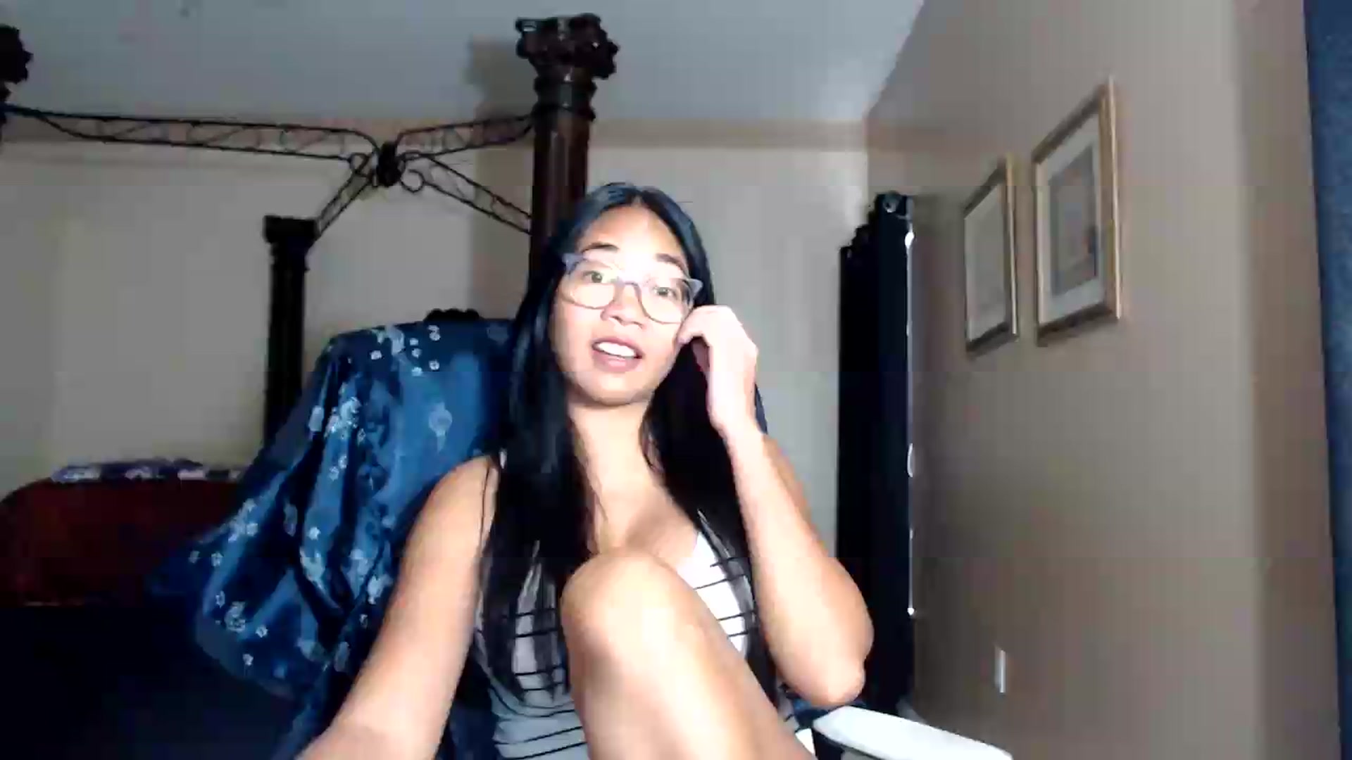 Gallery image thumbnail from Littlekai2030's myfreecams stream on, 08/04/2026, 02:56 image 1 of 20