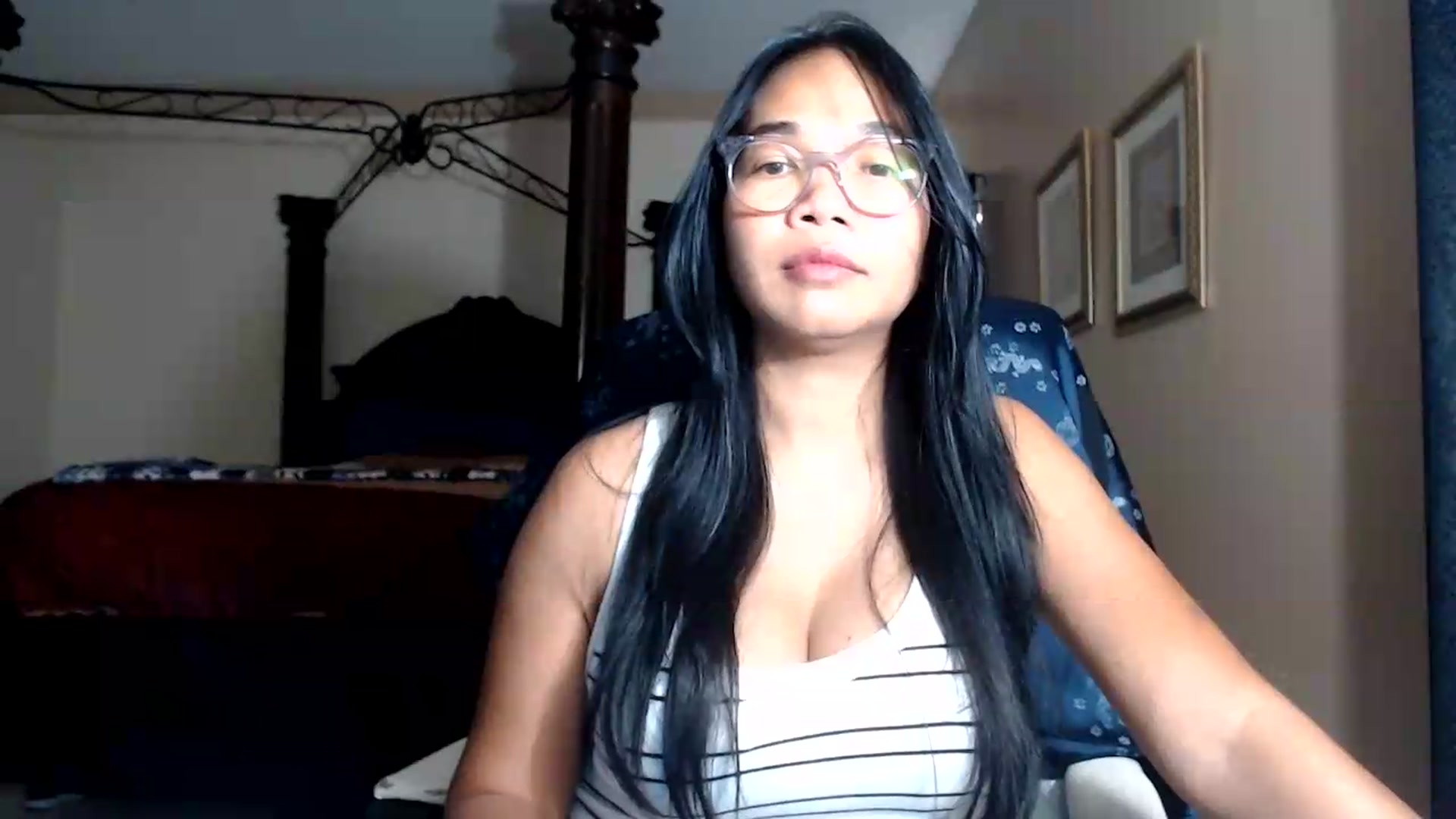 Gallery image thumbnail from Littlekai2030's myfreecams stream on, 08/04/2026, 02:56 image 3 of 20