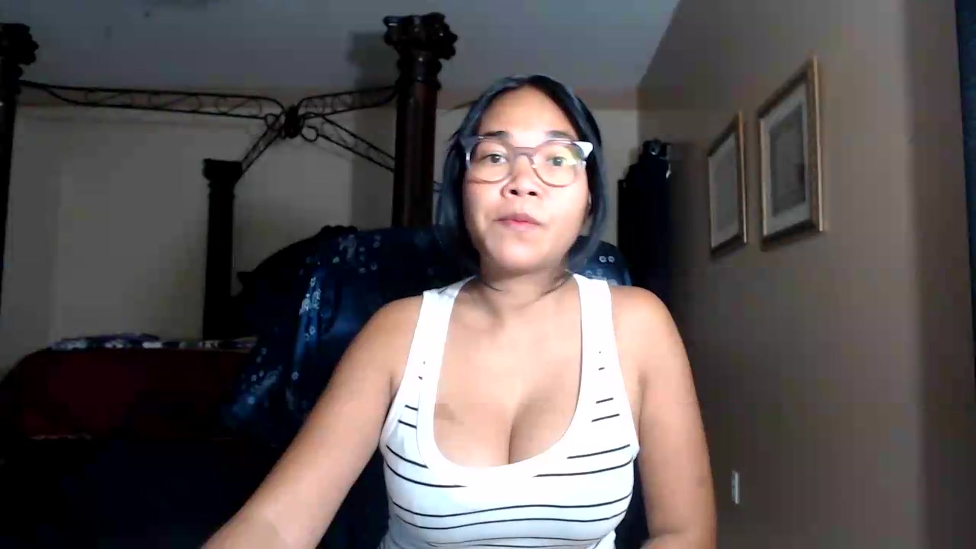 Gallery image thumbnail from Littlekai2030's myfreecams stream on, 08/04/2026, 02:57 image 2 of 20