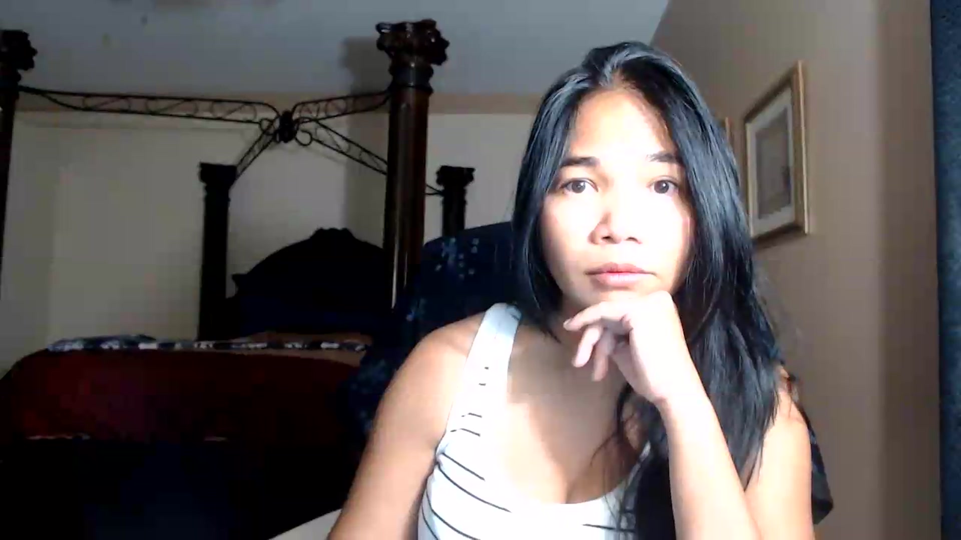 Gallery image thumbnail from Littlekai2030's myfreecams stream on, 08/04/2026, 02:57 image 16 of 20