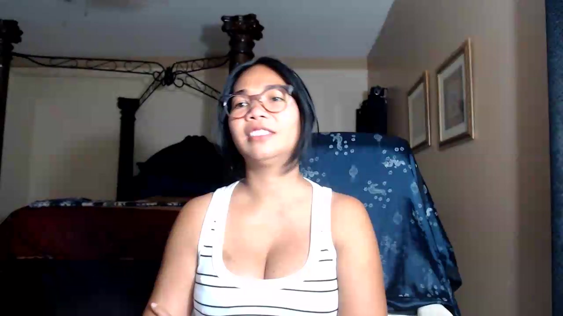 Gallery image thumbnail from Littlekai2030's myfreecams stream on, 08/04/2026, 02:57 image 13 of 20