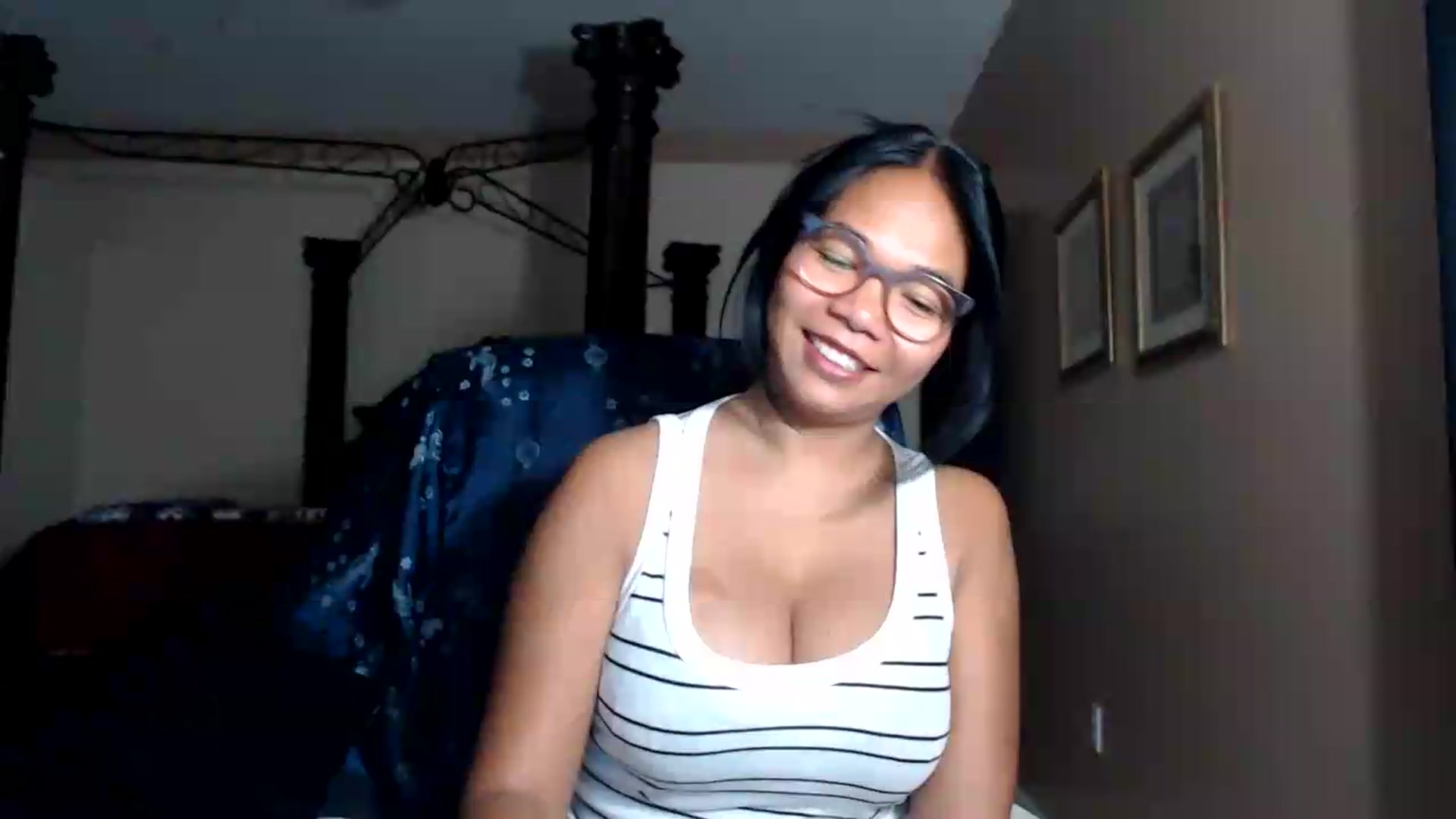 Gallery image thumbnail from Littlekai2030's myfreecams stream on, 08/04/2026, 02:57 image 3 of 20