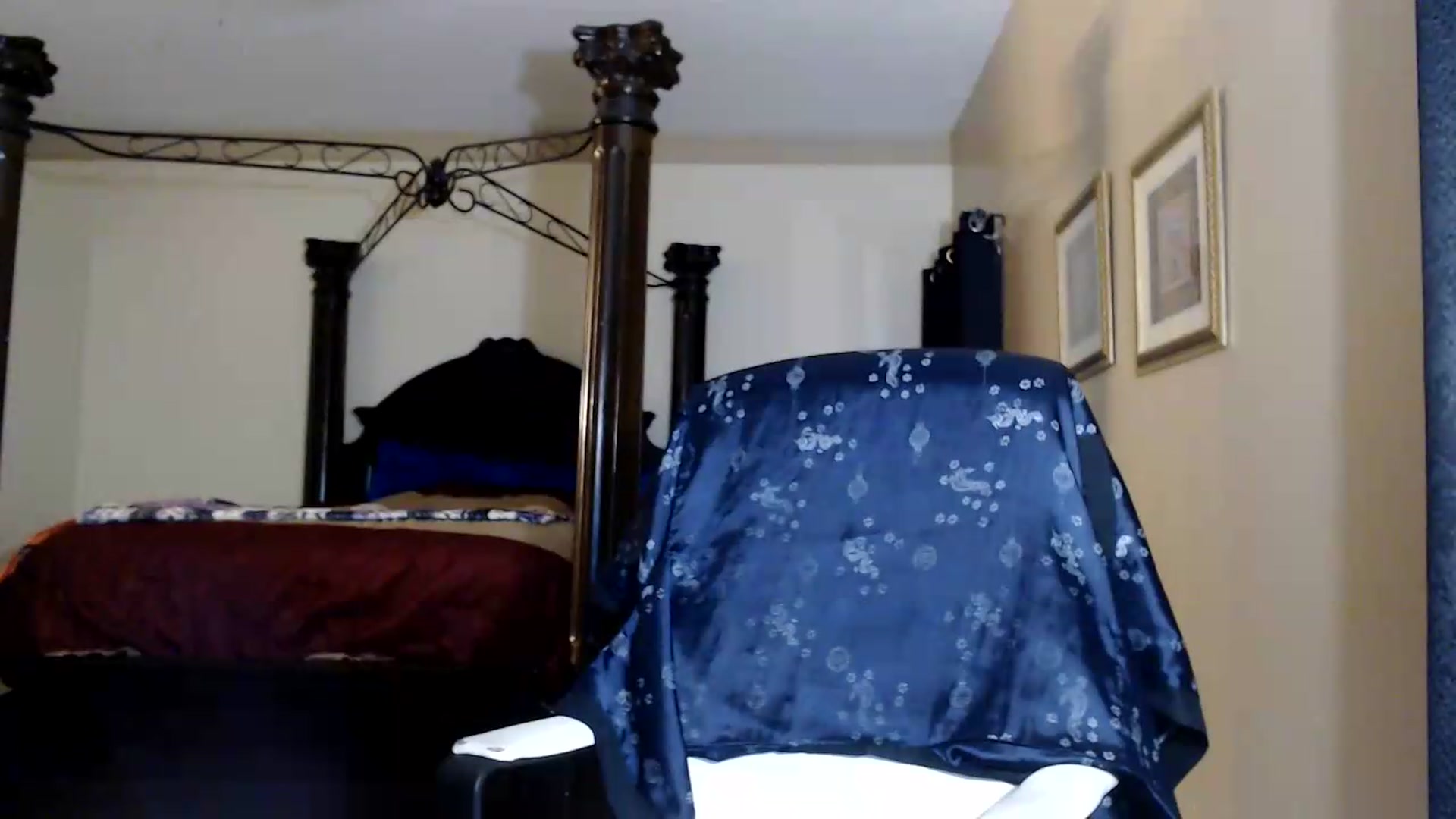 Gallery image thumbnail from Littlekai2030's myfreecams stream on, 08/04/2026, 02:57 image 6 of 20