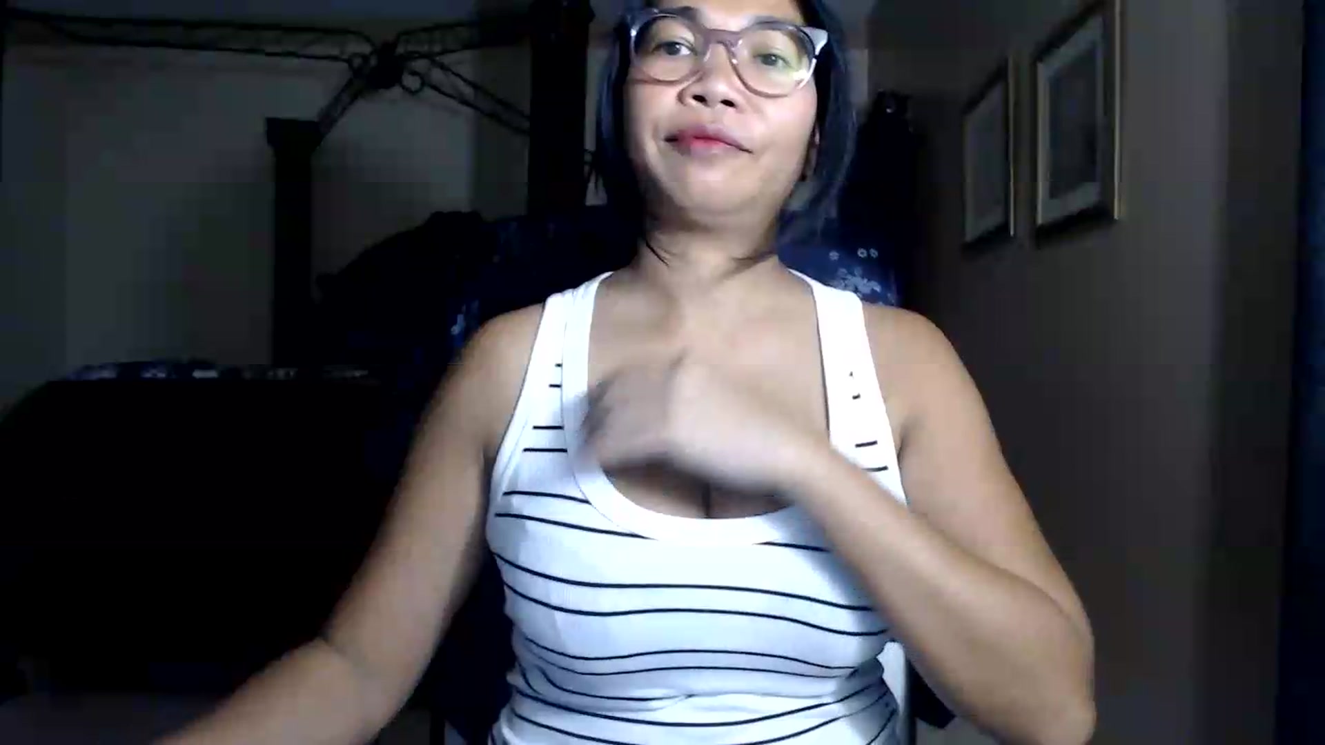 Gallery image thumbnail from Littlekai2030's myfreecams stream on, 08/04/2026, 02:57 image 7 of 20