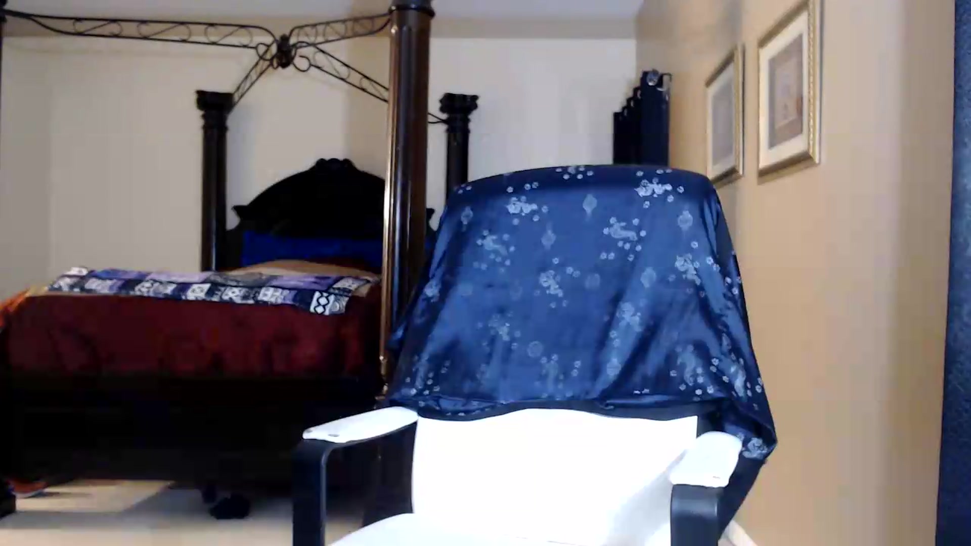 Gallery image thumbnail from Littlekai2030's myfreecams stream on, 08/05/2026, 03:30 image 12 of 20