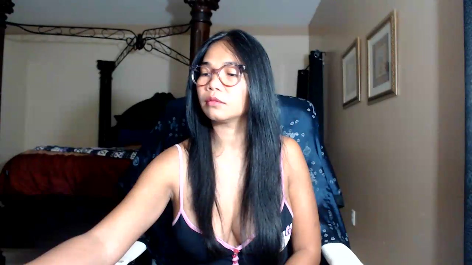 Gallery image thumbnail from Littlekai2030's myfreecams stream on, 08/06/2026, 24:23 image 17 of 20