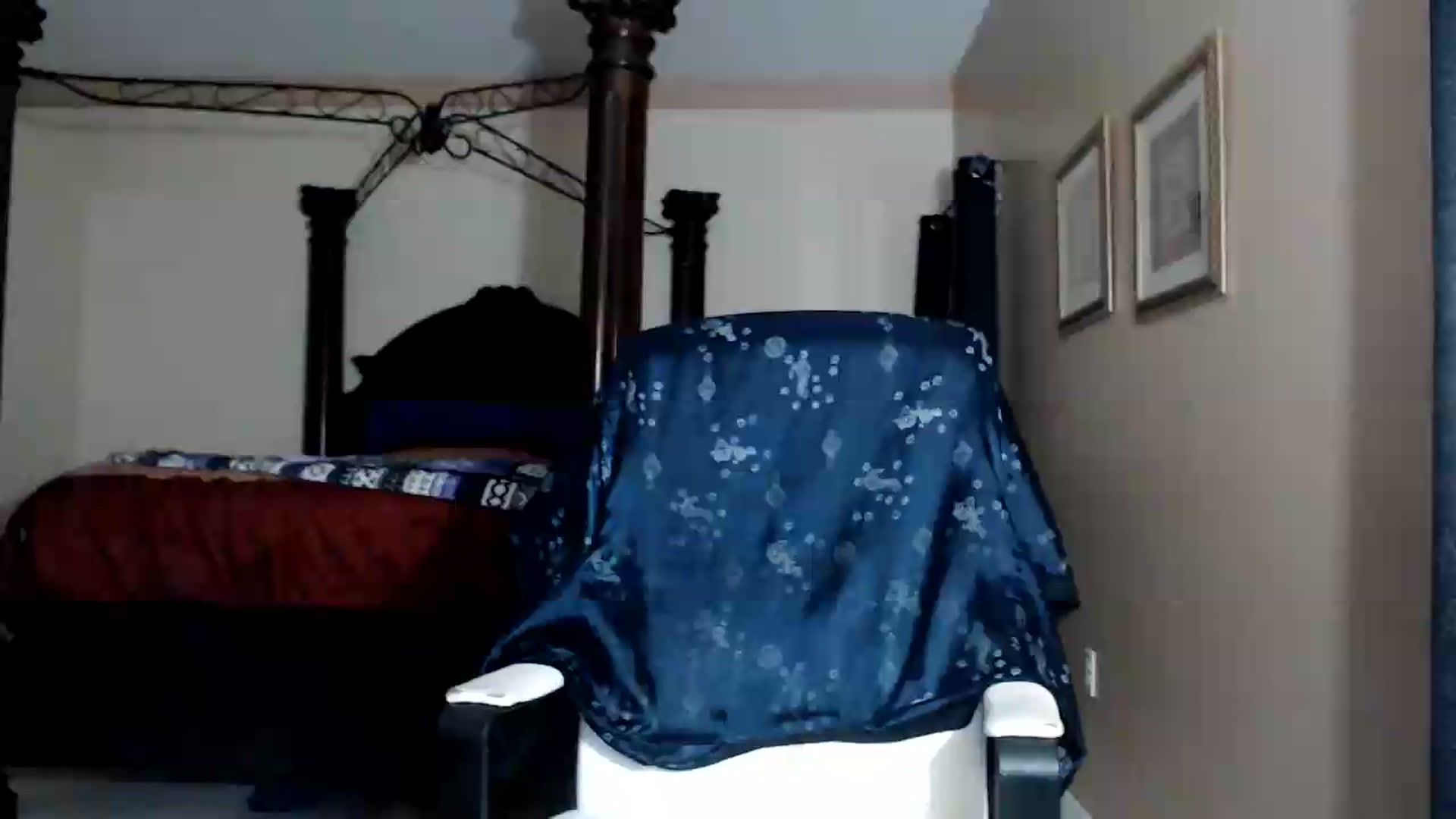 Gallery image thumbnail from Littlekai2030's myfreecams stream on, 08/06/2026, 24:23 image 1 of 20