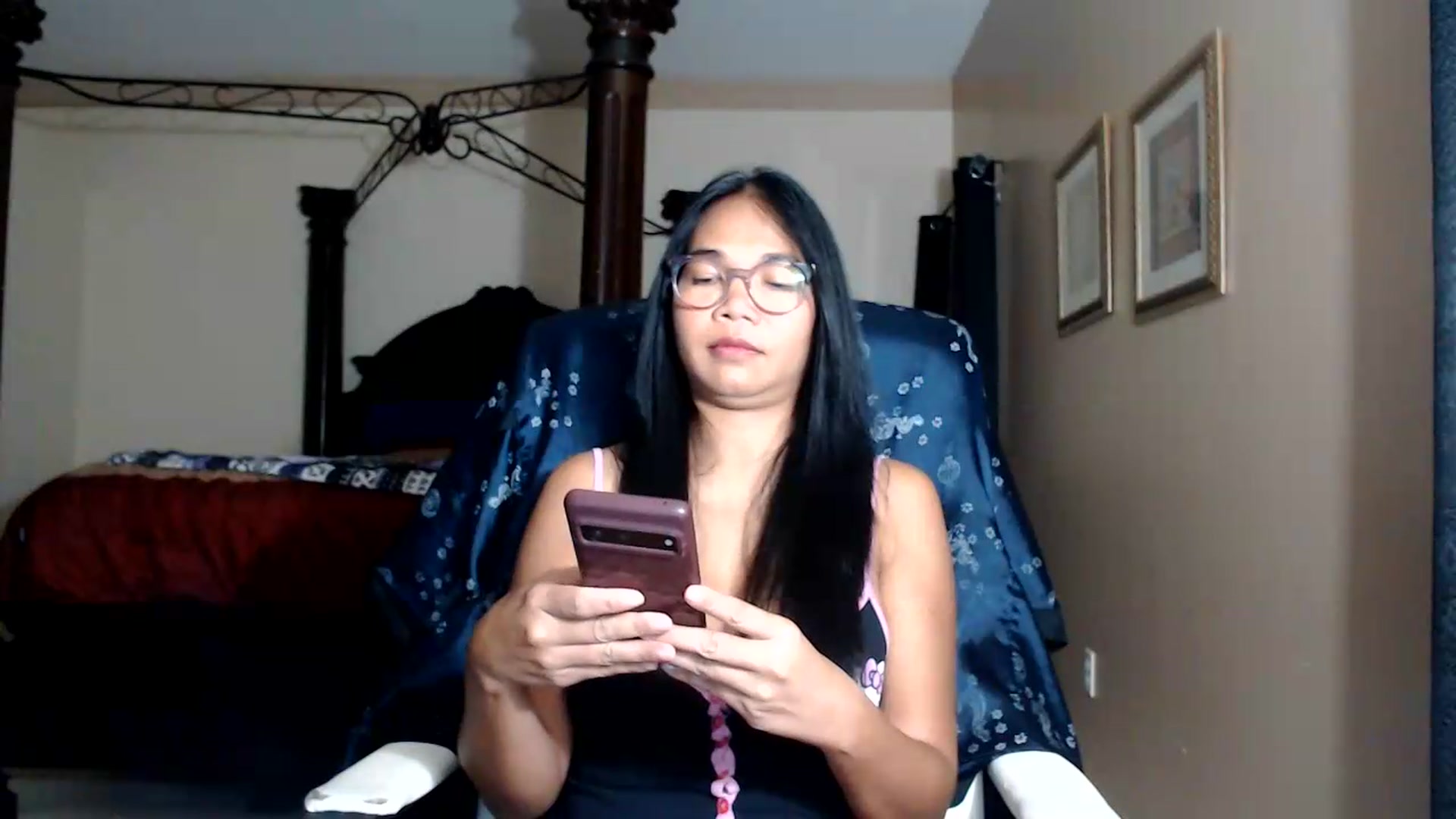 Gallery image thumbnail from Littlekai2030's myfreecams stream on, 08/06/2026, 24:23 image 18 of 20
