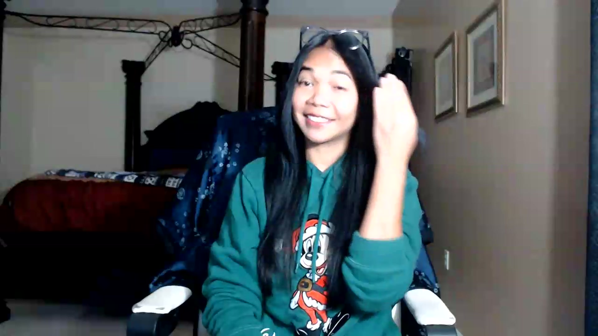 Gallery image thumbnail from Littlekai2030's myfreecams stream on, 08/06/2026, 03:46 image 5 of 20
