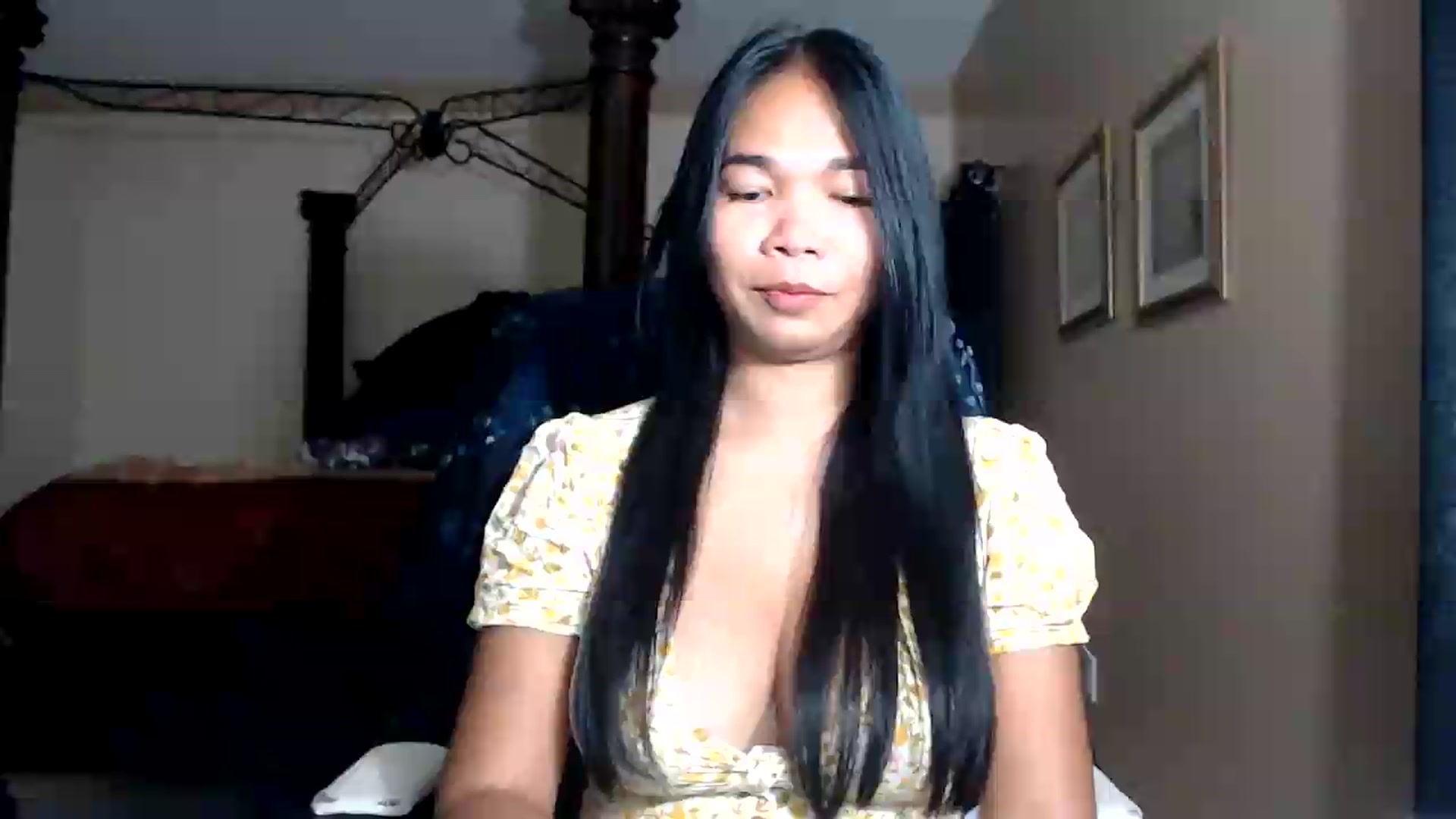 Gallery image thumbnail from Littlekai2030's myfreecams stream on, 08/07/2026, 04:31 image 12 of 20