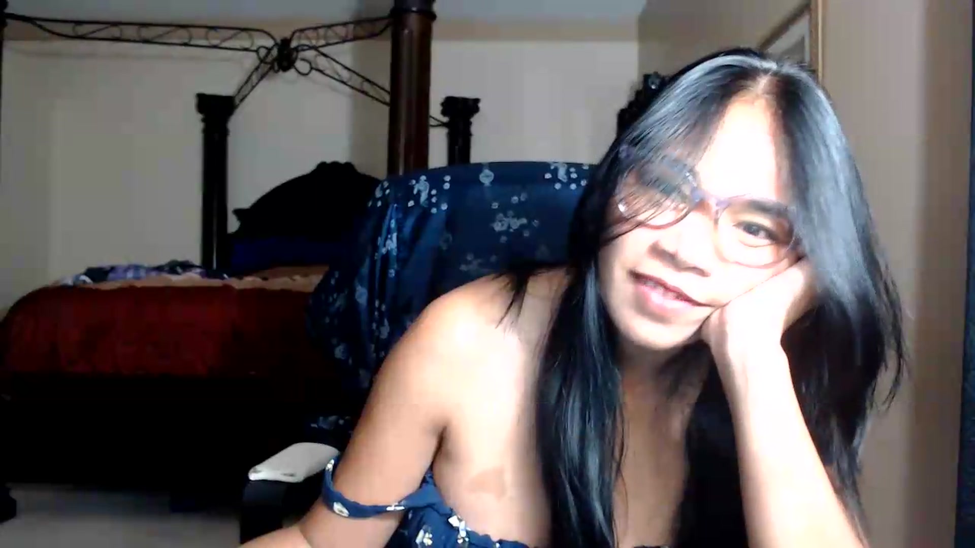 Gallery image thumbnail from Littlekai2030's myfreecams stream on, 08/09/2026, 24:01 image 12 of 20