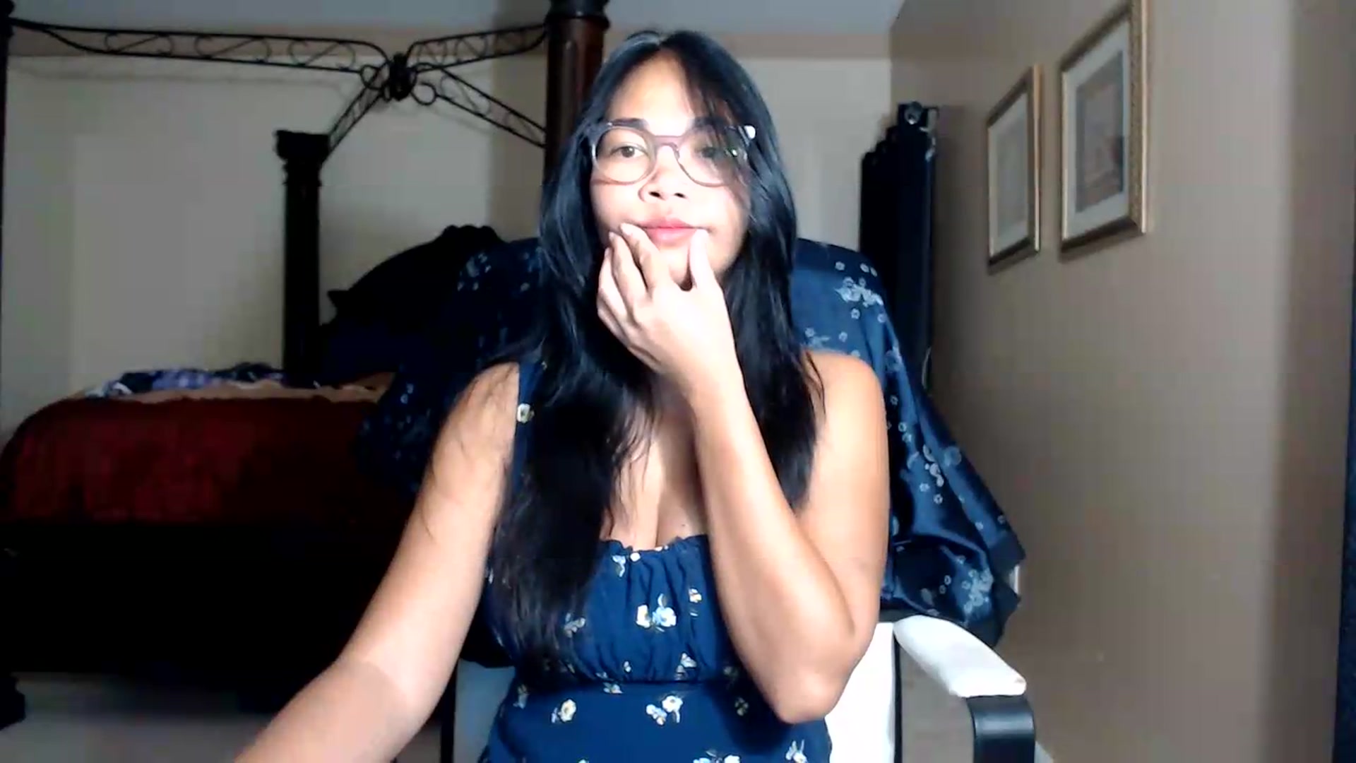 Gallery image thumbnail from Littlekai2030's myfreecams stream on, 08/09/2026, 24:01 image 14 of 20