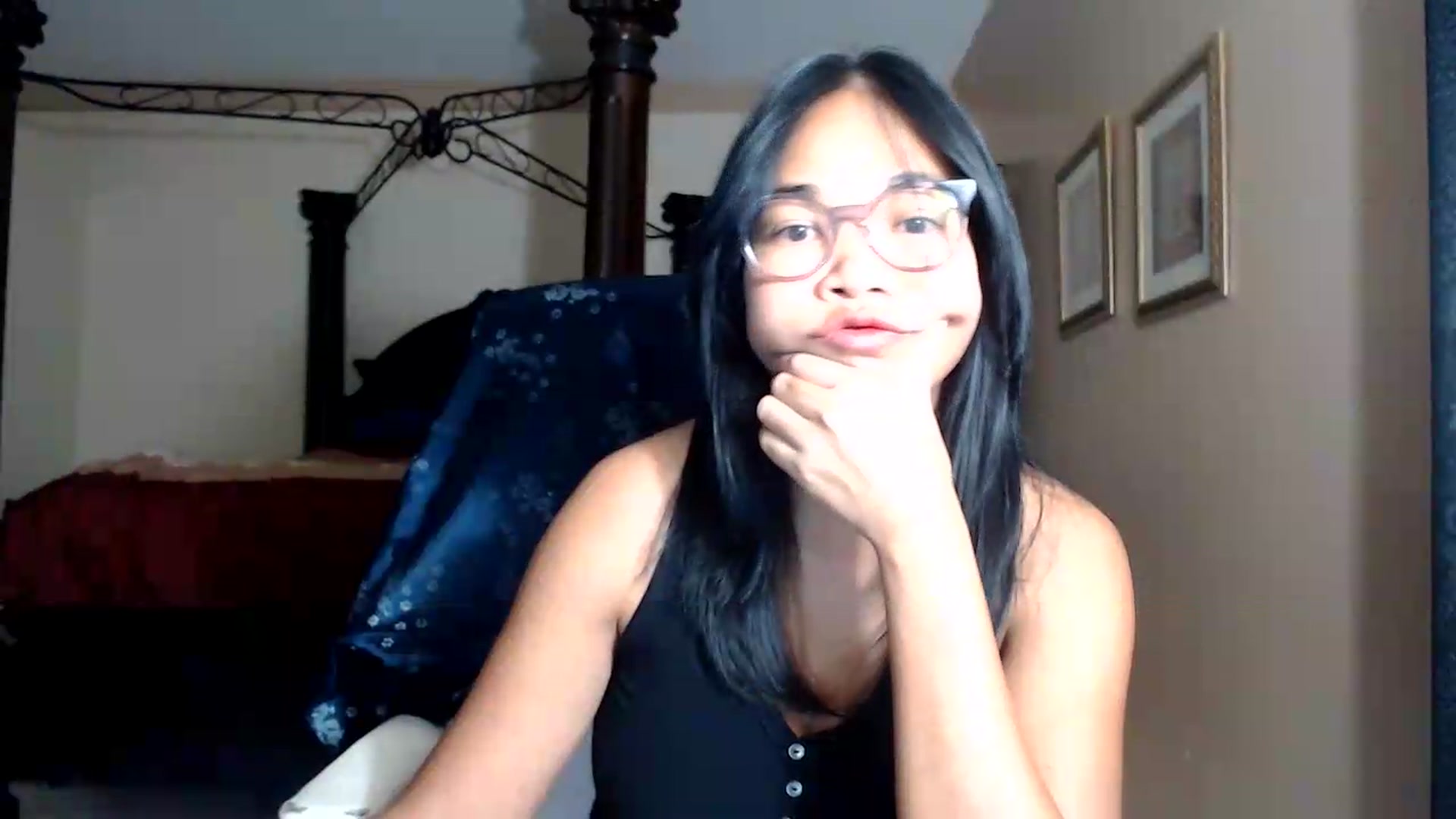 Gallery image thumbnail from Littlekai2030's myfreecams stream on, 08/11/2026, 24:00 image 3 of 20