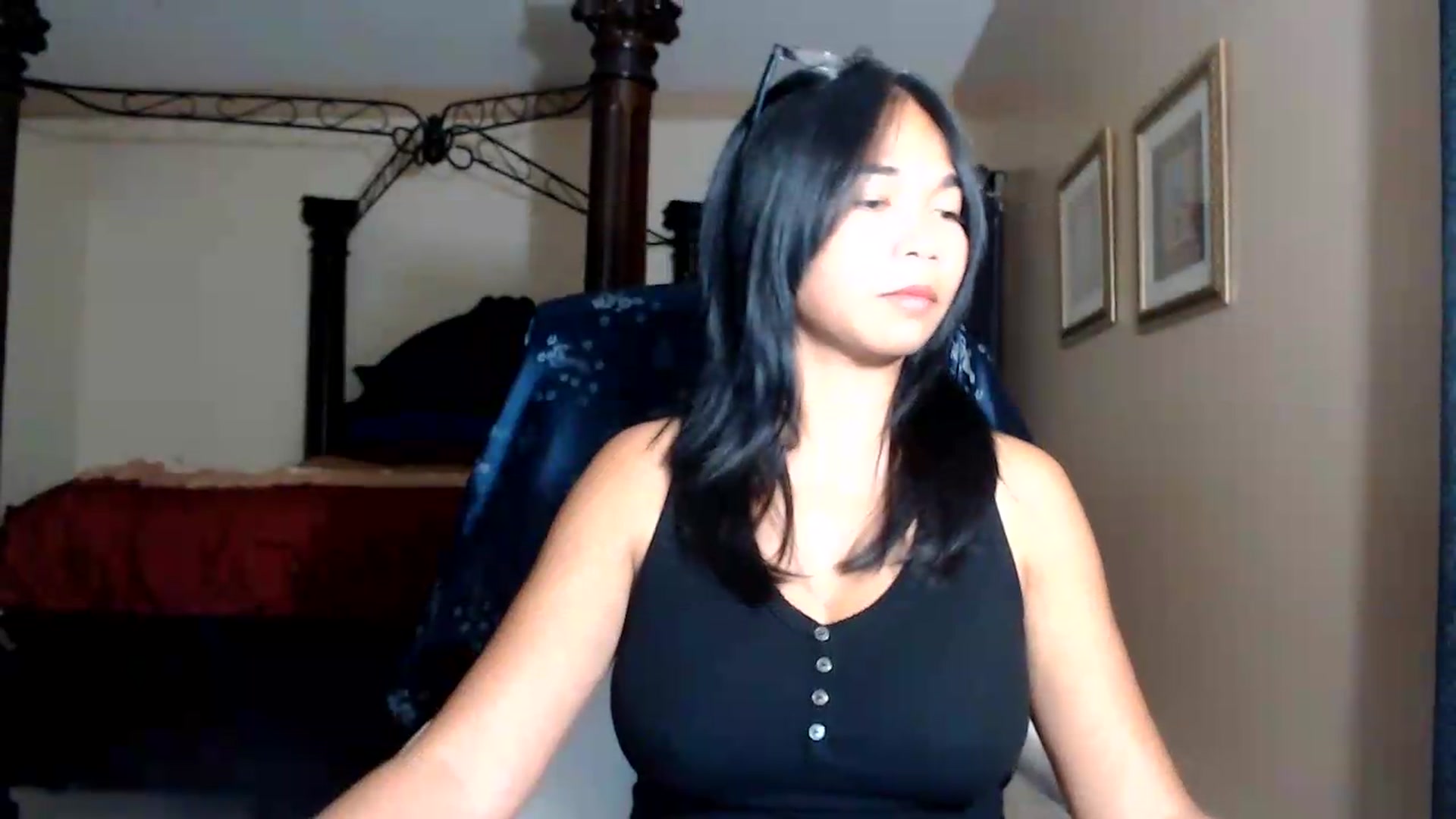 Gallery image thumbnail from Littlekai2030's myfreecams stream on, 08/11/2026, 03:28 image 5 of 20