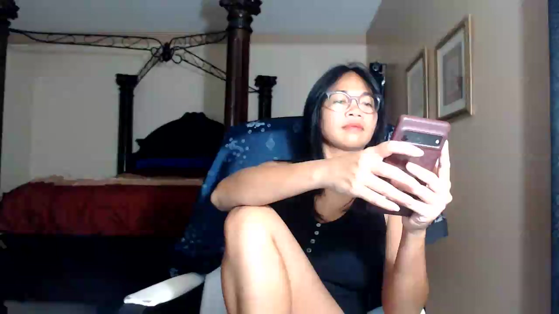 Gallery image thumbnail from Littlekai2030's myfreecams stream on, 08/11/2026, 03:28 image 1 of 20