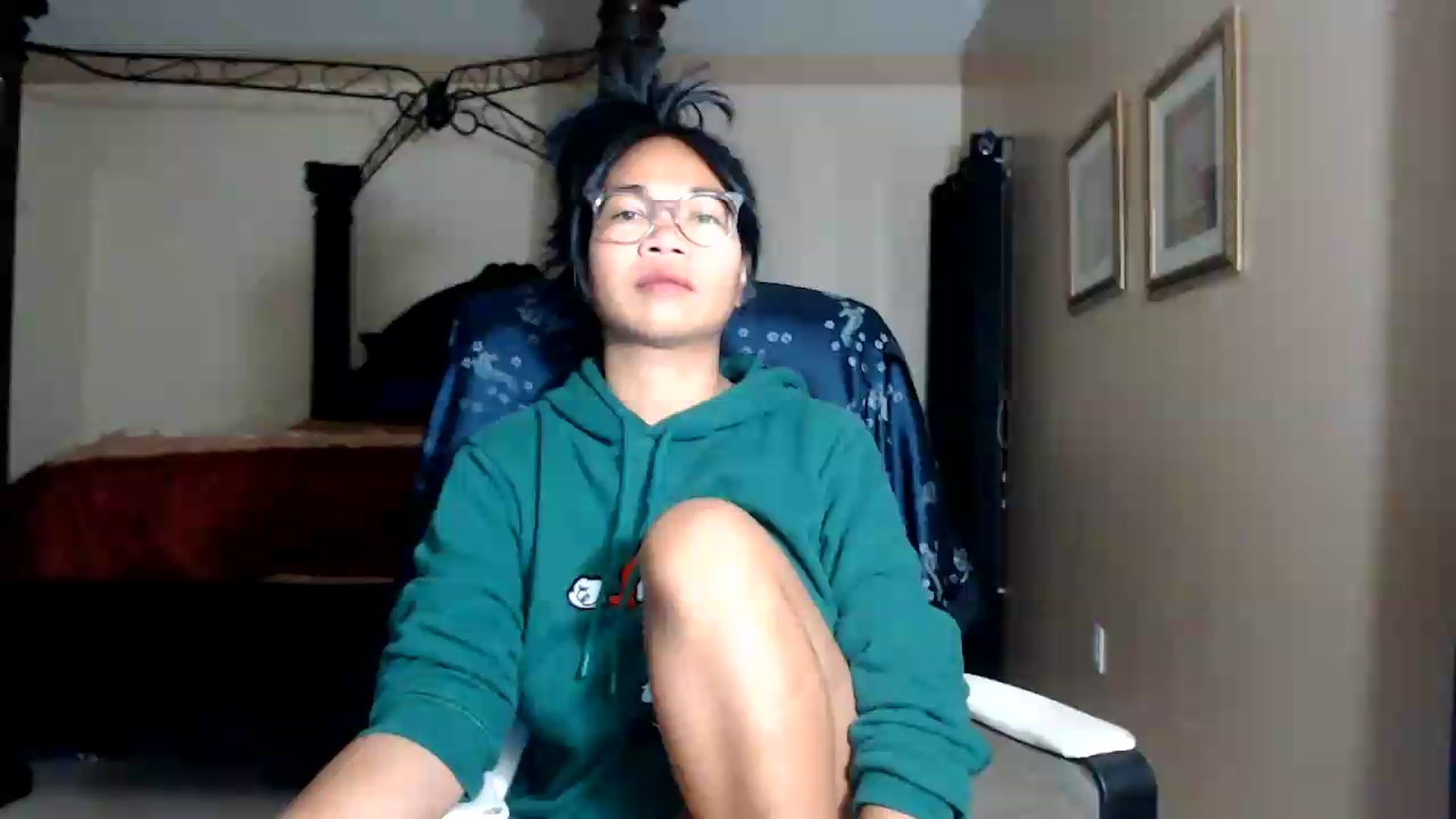 Gallery image thumbnail from Littlekai2030's myfreecams stream on, 08/12/2026, 03:56 image 6 of 20