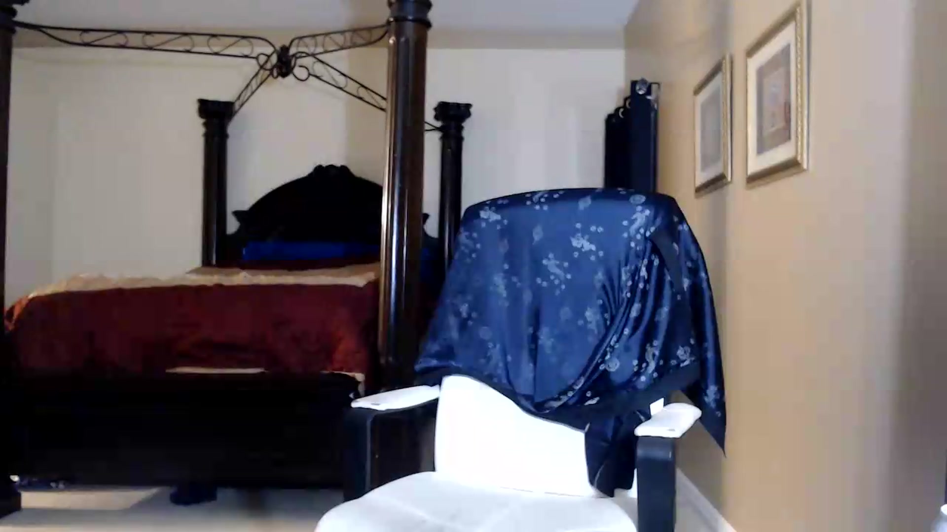 Gallery image thumbnail from Littlekai2030's myfreecams stream on, 08/12/2026, 03:56 image 17 of 20