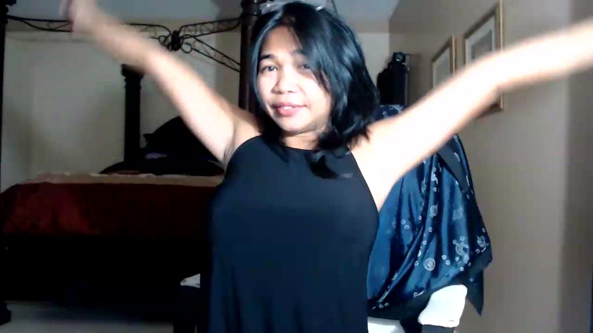 Gallery image thumbnail from Littlekai2030's myfreecams stream on, 08/13/2026, 01:58 image 13 of 20