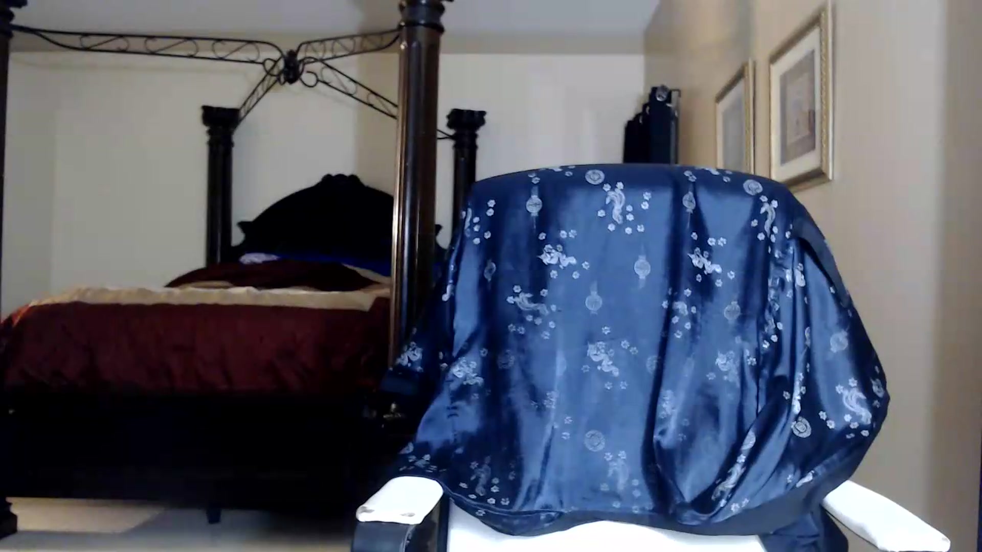 Gallery image thumbnail from Littlekai2030's myfreecams stream on, 08/13/2026, 01:58 image 2 of 20