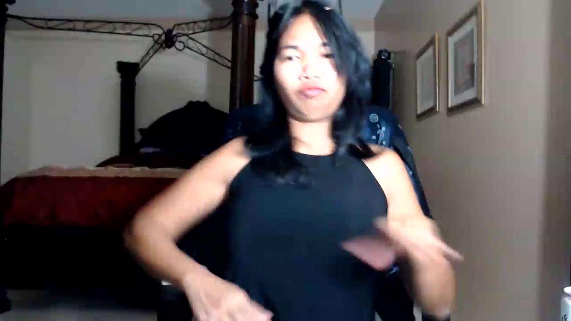 Gallery image thumbnail from Littlekai2030's myfreecams stream on, 08/13/2026, 01:58 image 9 of 20