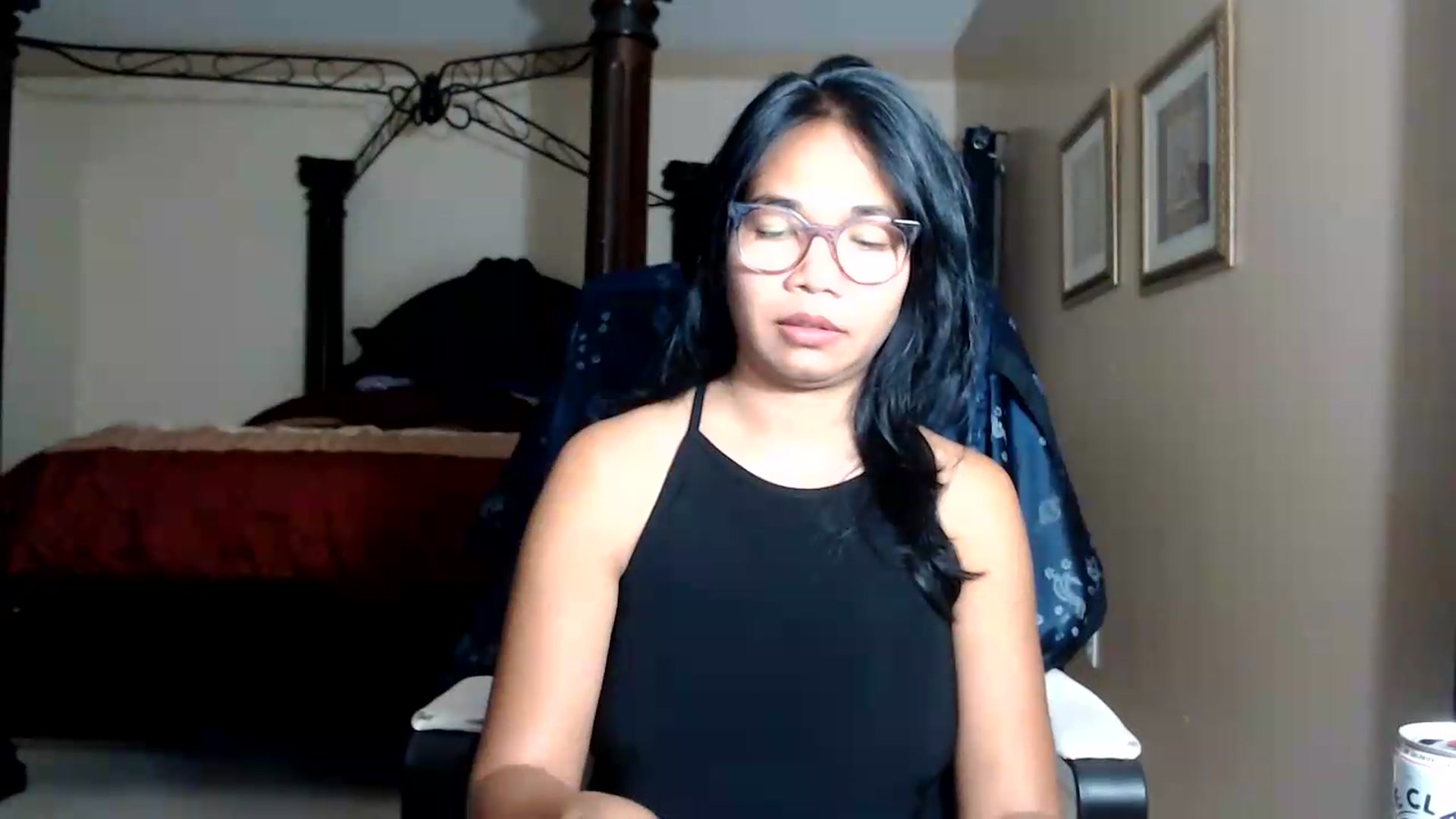 Gallery image thumbnail from Littlekai2030's myfreecams stream on, 08/13/2026, 01:58 image 11 of 20