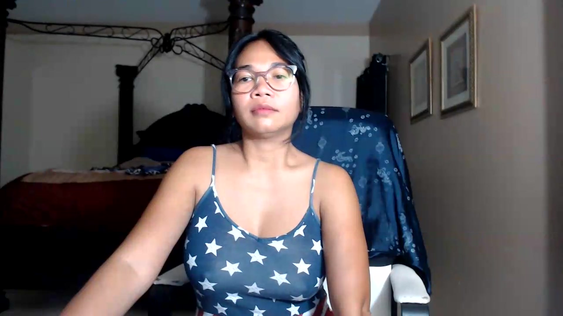 Gallery image thumbnail from Littlekai2030's myfreecams stream on, 08/14/2026, 01:51 image 13 of 20