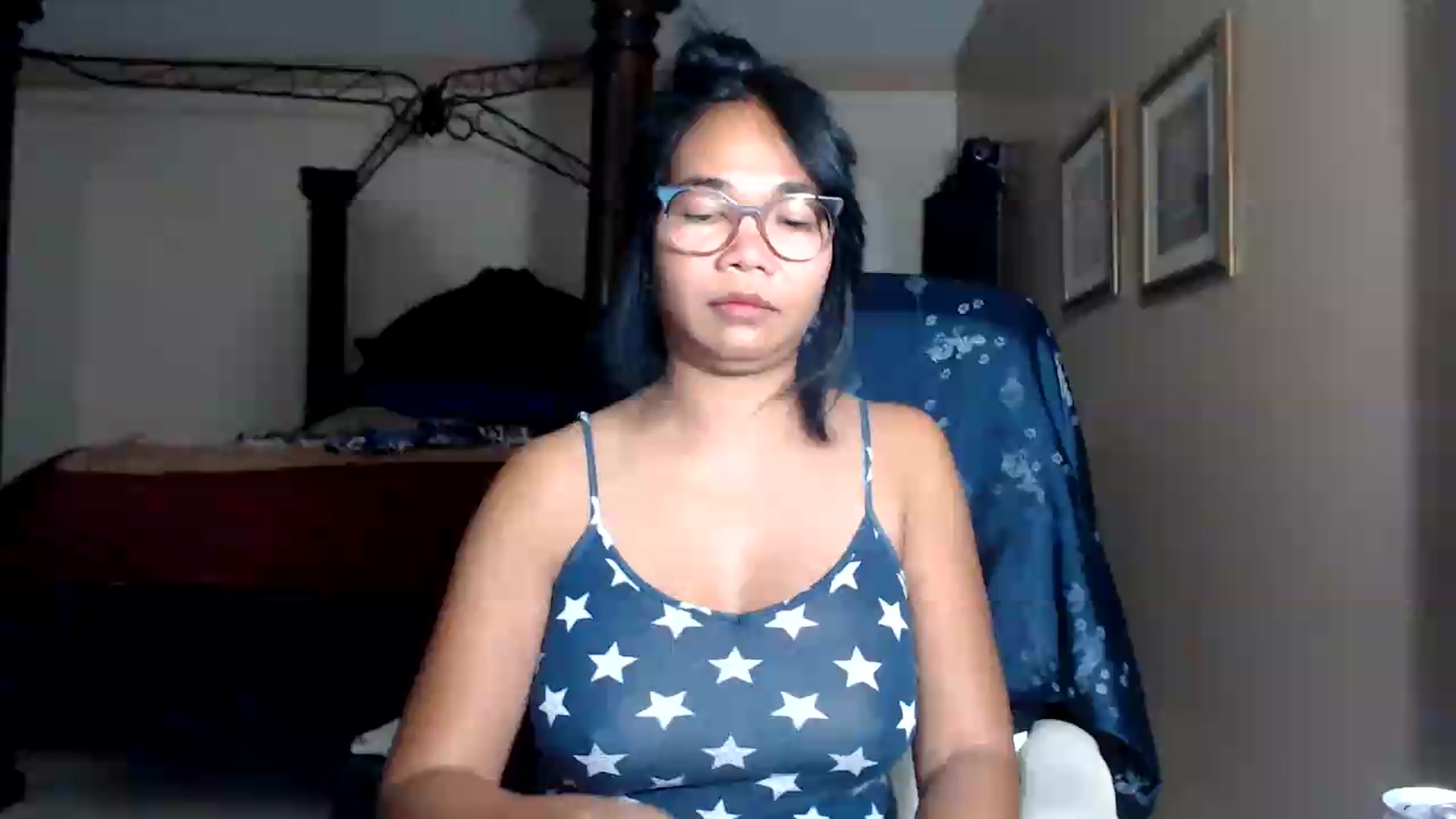Gallery image thumbnail from Littlekai2030's myfreecams stream on, 08/14/2026, 02:56 image 1 of 20