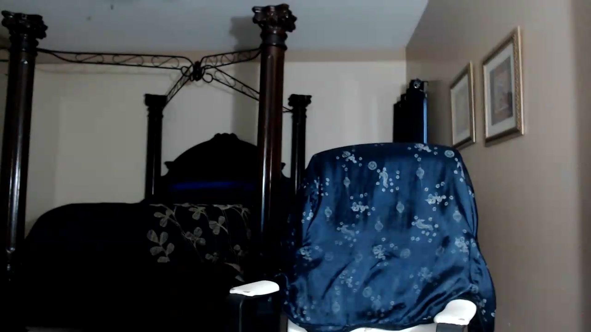 Gallery image thumbnail from Littlekai2030's myfreecams stream on, 08/15/2026, 01:41 image 9 of 20