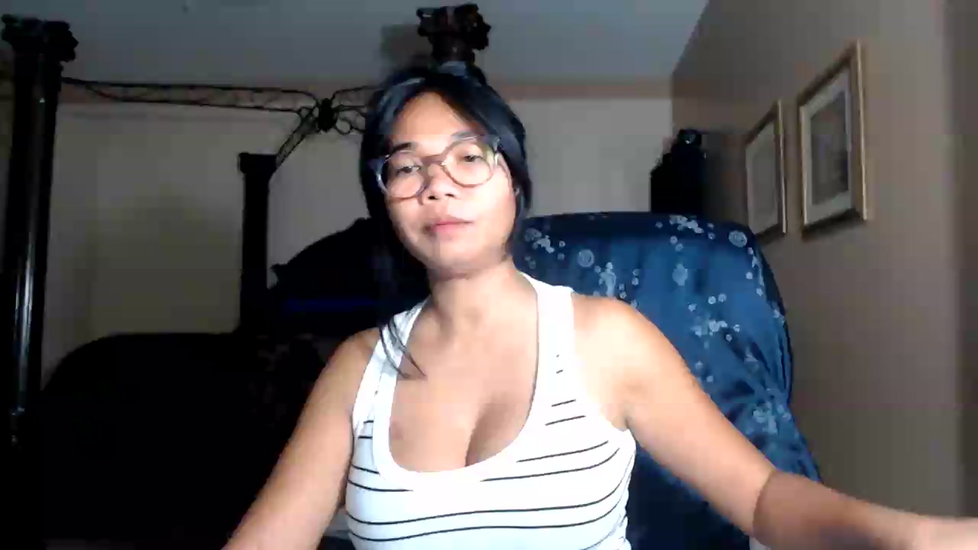 Gallery image thumbnail from Littlekai2030's myfreecams stream on, 08/15/2026, 01:41 image 13 of 20