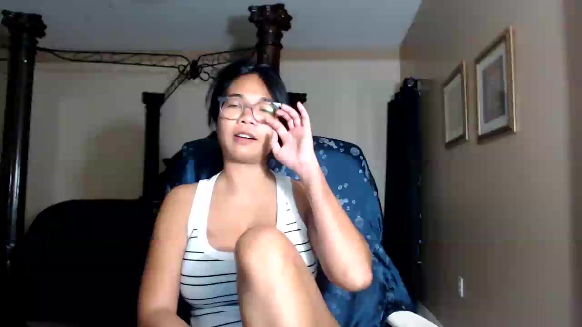 Gallery image thumbnail from Littlekai2030's myfreecams stream on, 08/15/2026, 01:41 image 15 of 20