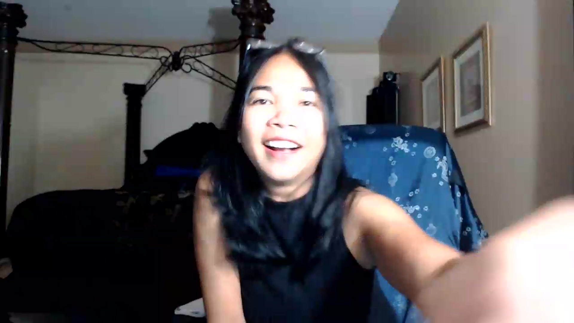 Gallery image thumbnail from Littlekai2030's myfreecams stream on, 08/17/2026, 02:53 image 7 of 20