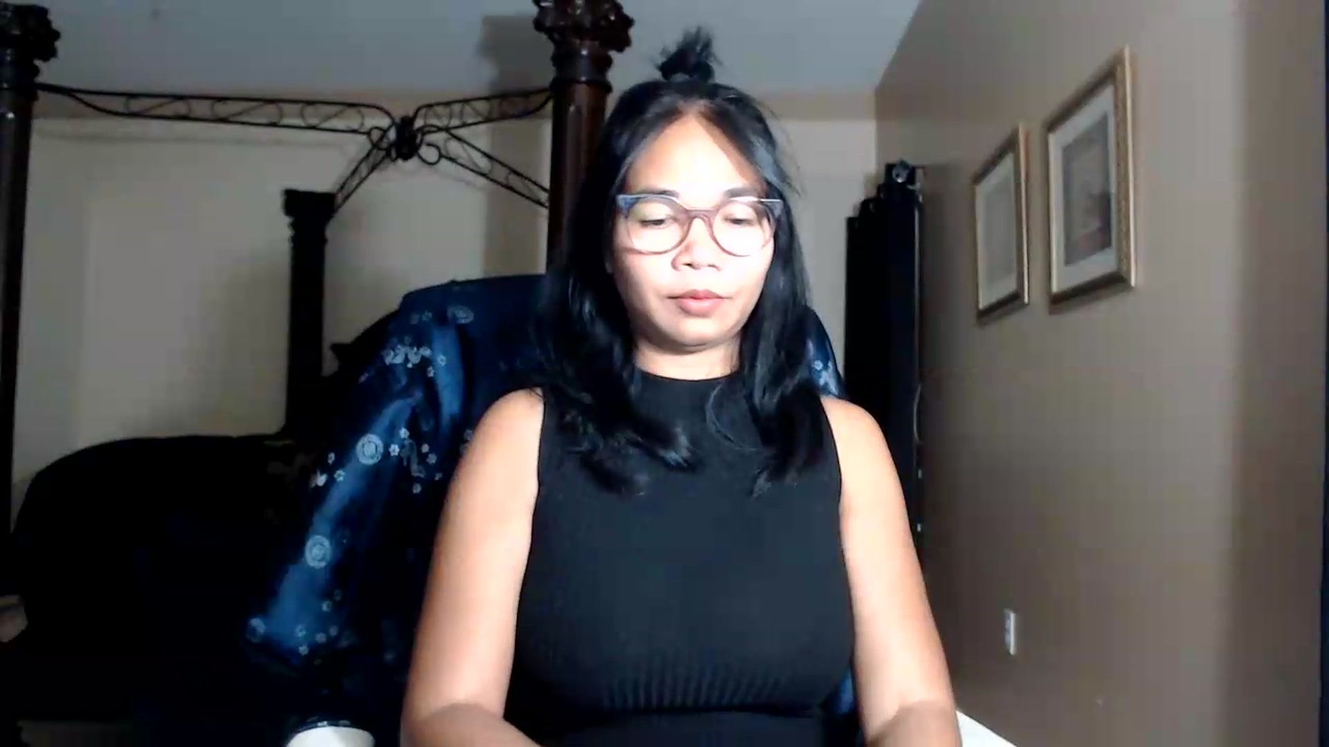 Gallery image thumbnail from Littlekai2030's myfreecams stream on, 08/17/2026, 02:53 image 3 of 20
