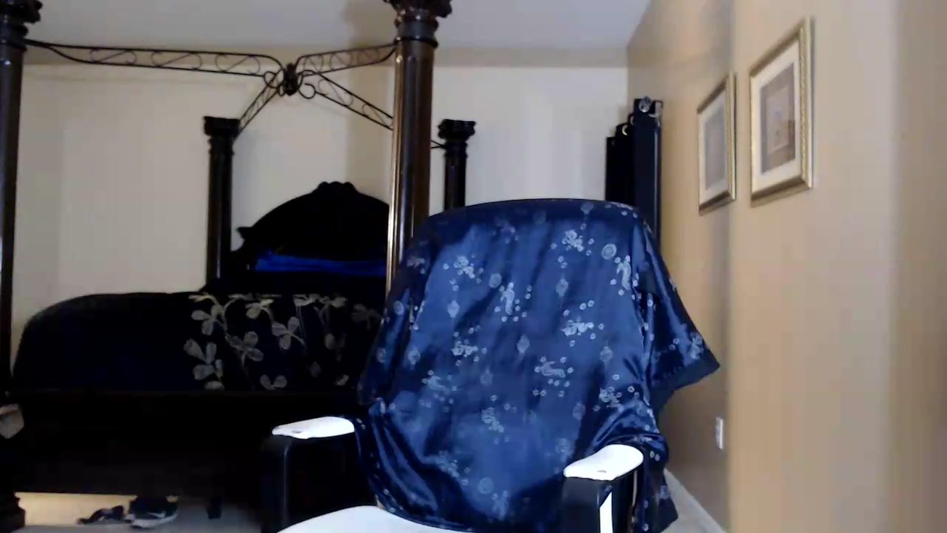 Gallery image thumbnail from Littlekai2030's myfreecams stream on, 08/17/2026, 04:27 image 20 of 20