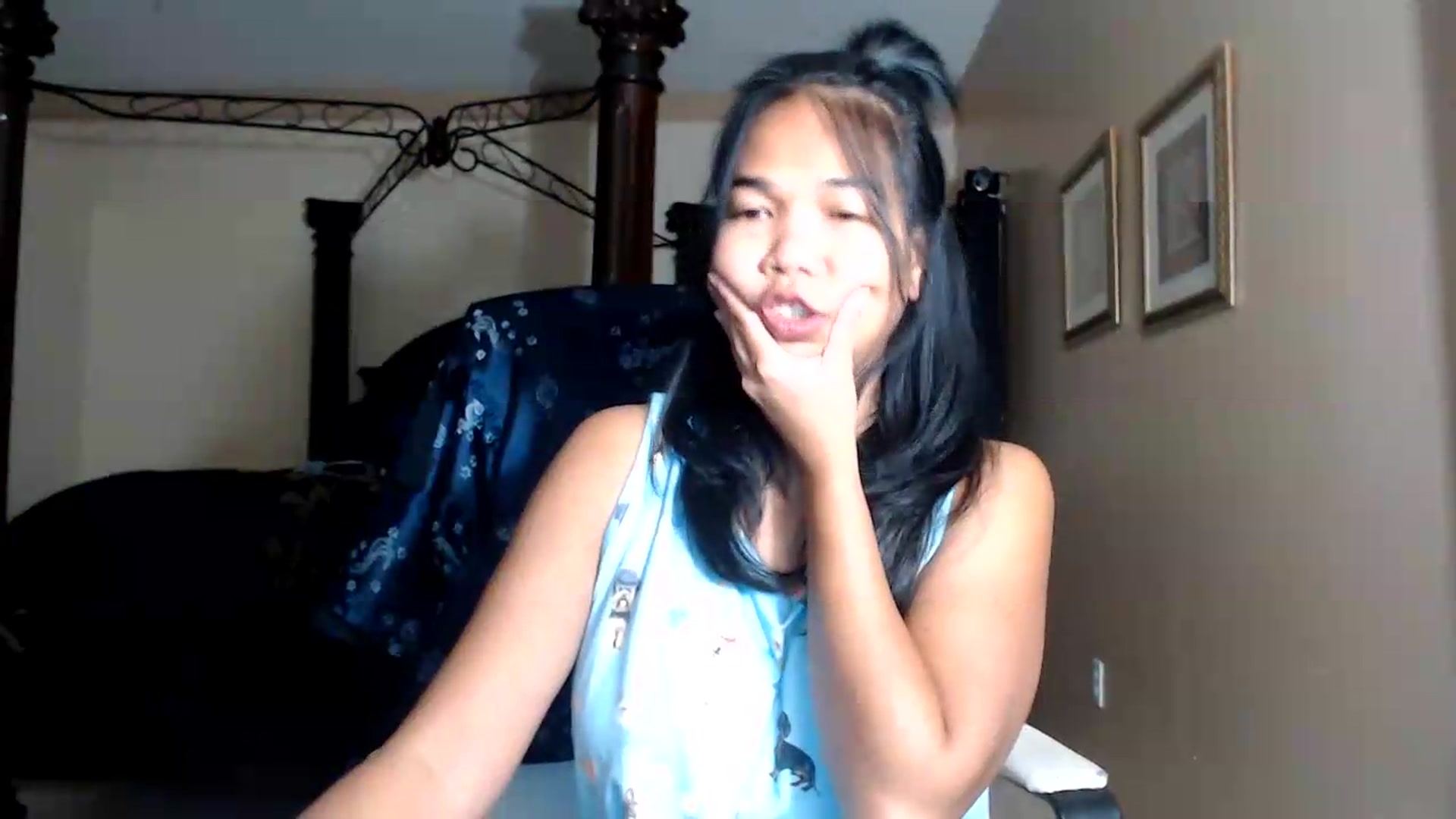 Gallery image thumbnail from Littlekai2030's myfreecams stream on, 08/18/2026, 03:34 image 19 of 20