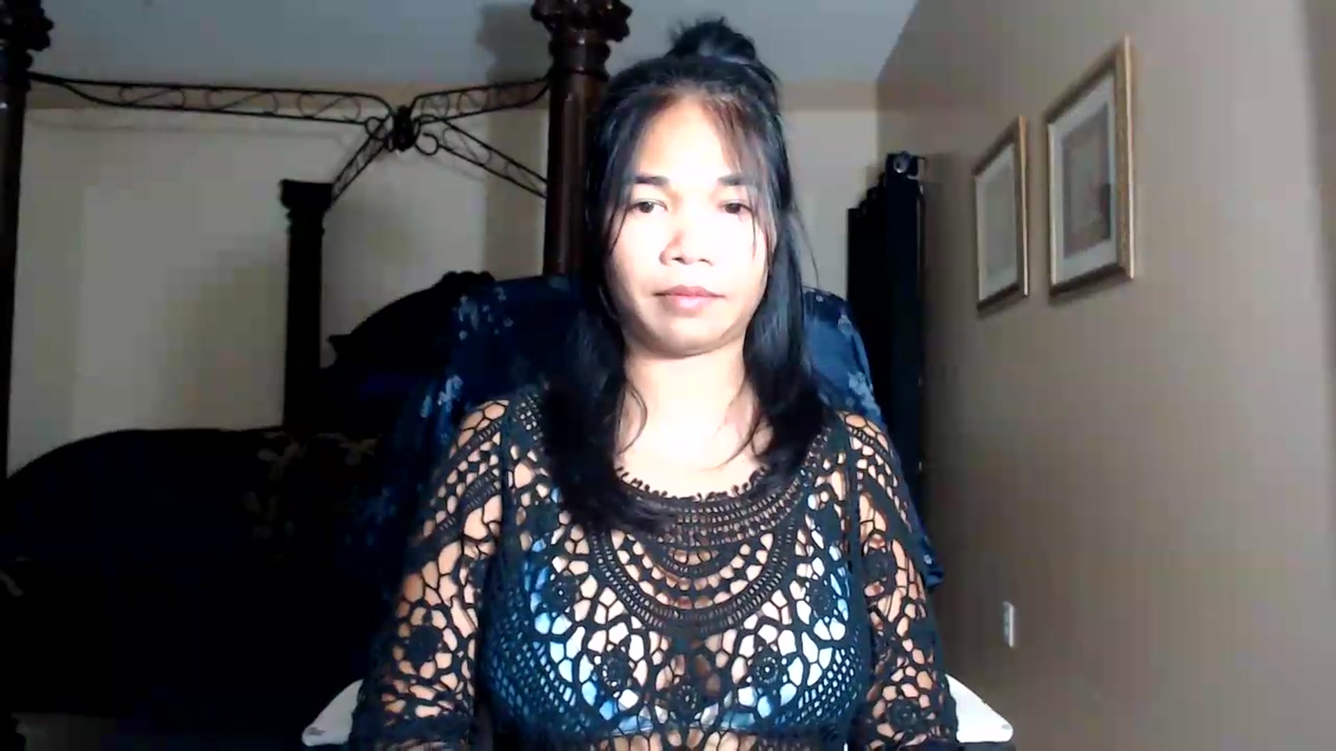 Gallery image thumbnail from Littlekai2030's myfreecams stream on, 08/18/2026, 03:34 image 17 of 20