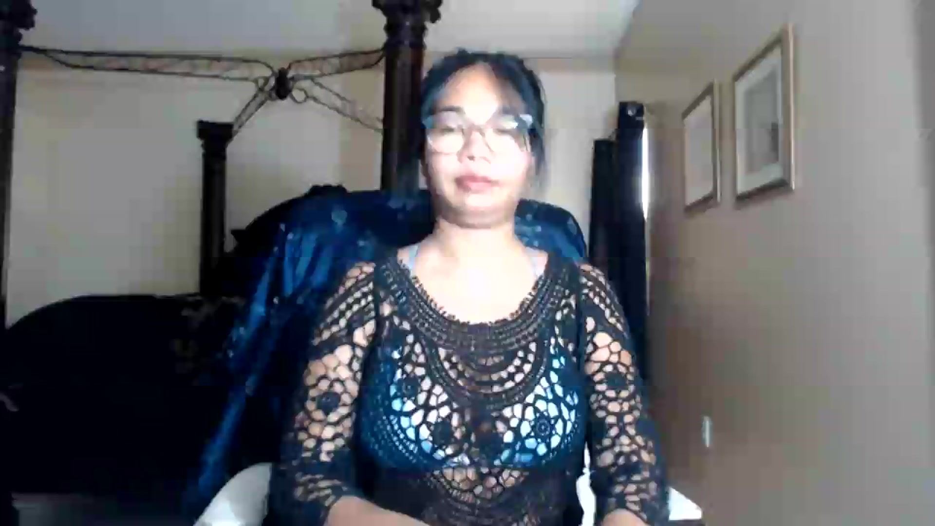 Gallery image thumbnail from Littlekai2030's myfreecams stream on, 08/18/2026, 03:34 image 1 of 20