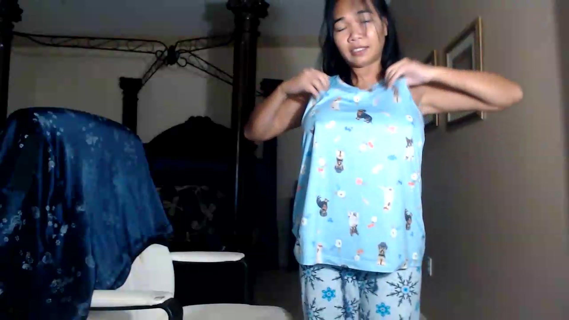 Gallery image thumbnail from Littlekai2030's myfreecams stream on, 08/18/2026, 04:05 image 16 of 20