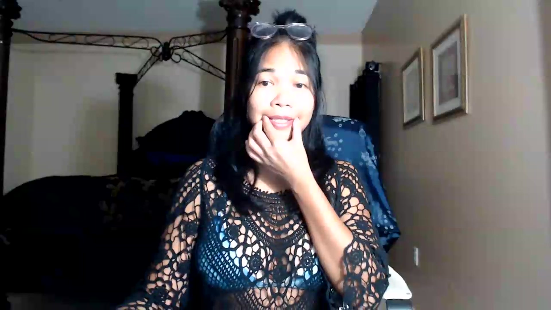 Gallery image thumbnail from Littlekai2030's myfreecams stream on, 08/18/2026, 04:05 image 11 of 20