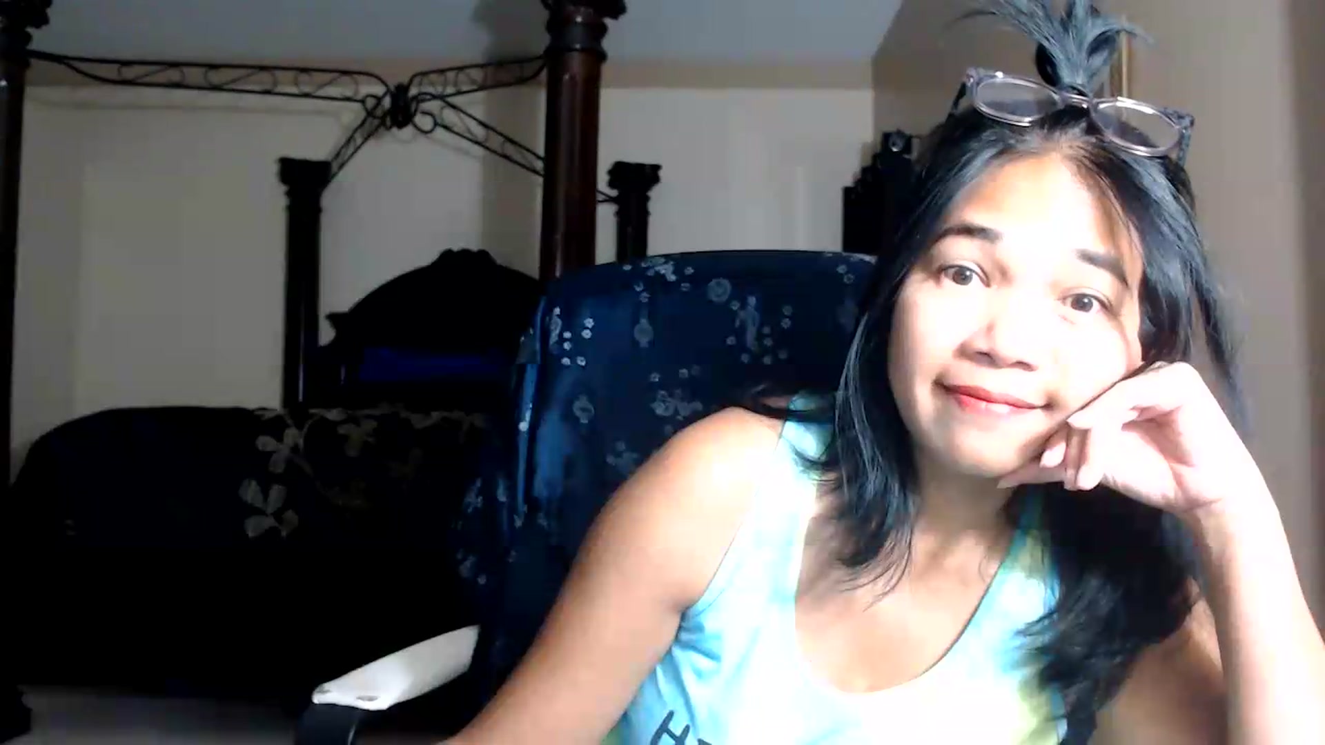 Gallery image thumbnail from Littlekai2030's myfreecams stream on, 08/19/2026, 03:56 image 4 of 20