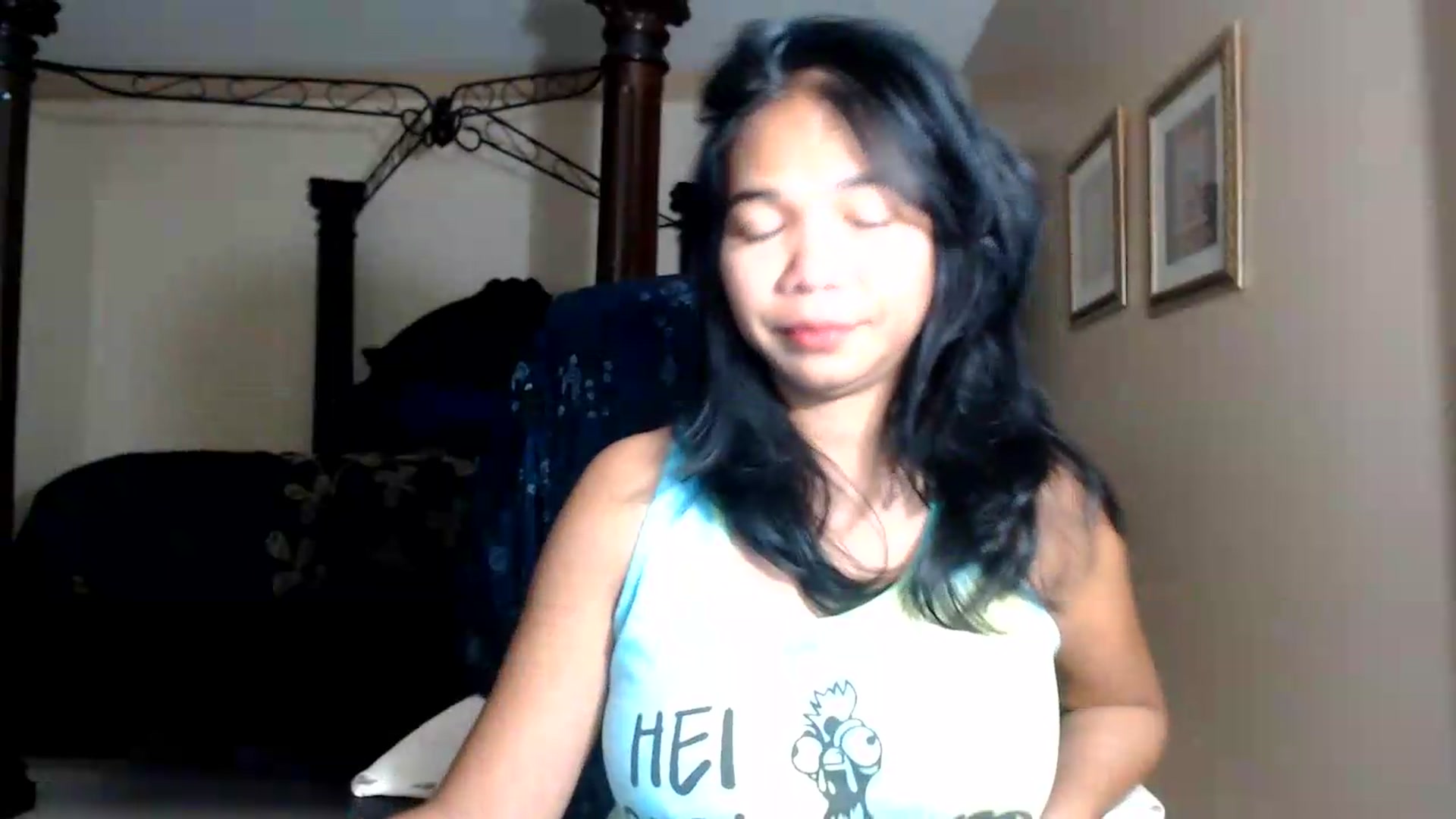 Gallery image thumbnail from Littlekai2030's myfreecams stream on, 08/19/2026, 03:56 image 14 of 20
