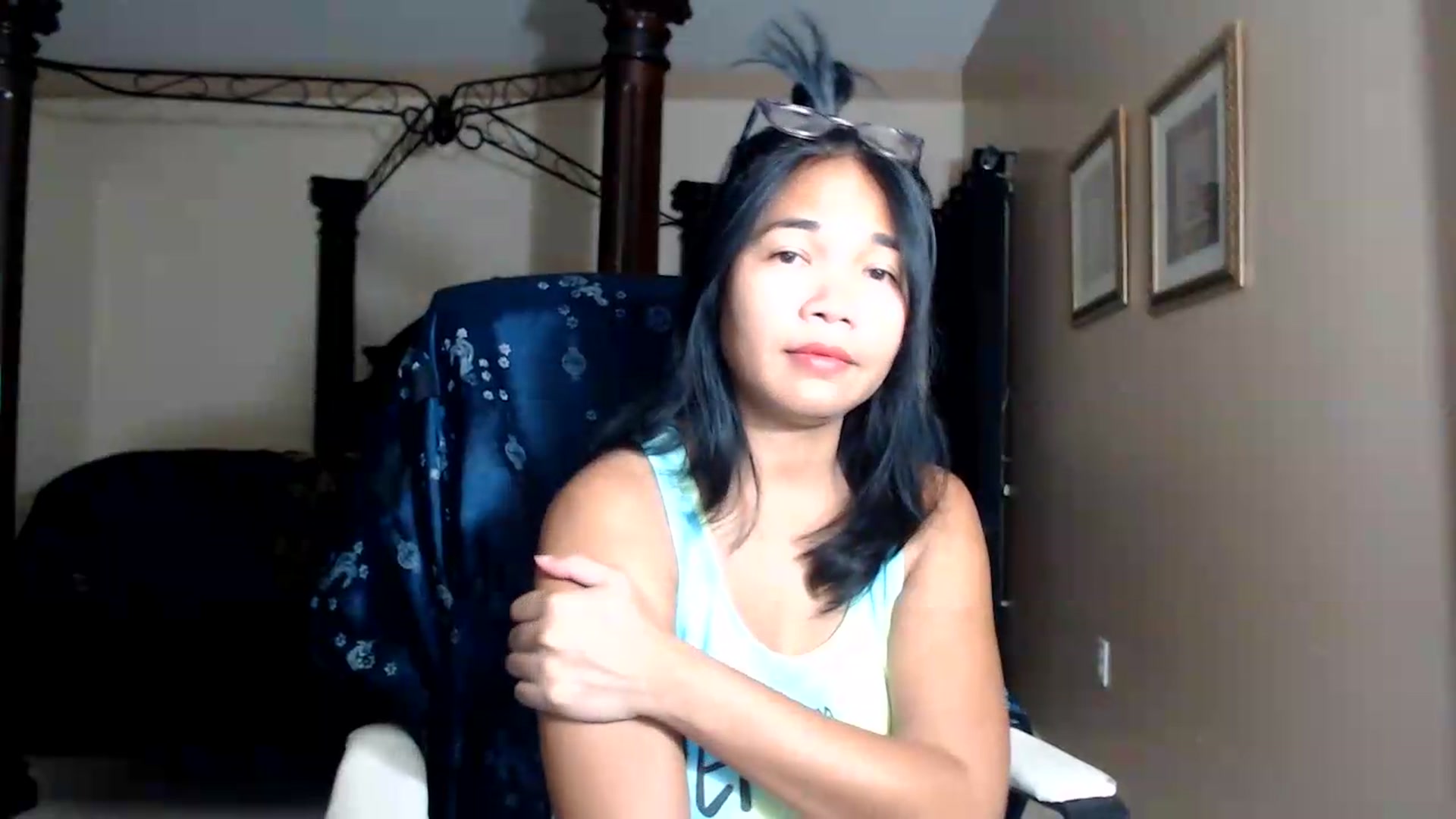 Gallery image thumbnail from Littlekai2030's myfreecams stream on, 08/19/2026, 03:56 image 3 of 20