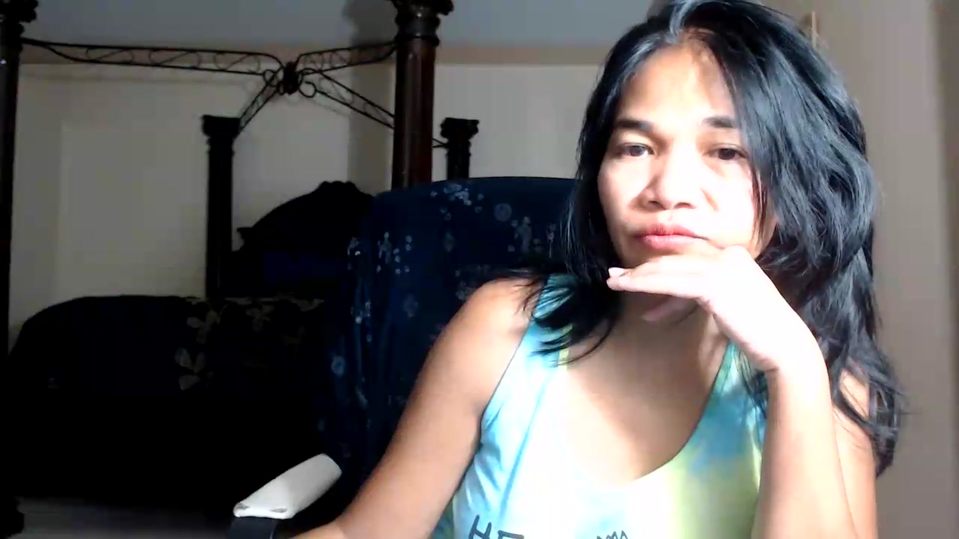 Gallery image thumbnail from Littlekai2030's myfreecams stream on, 08/19/2026, 03:56 image 18 of 20