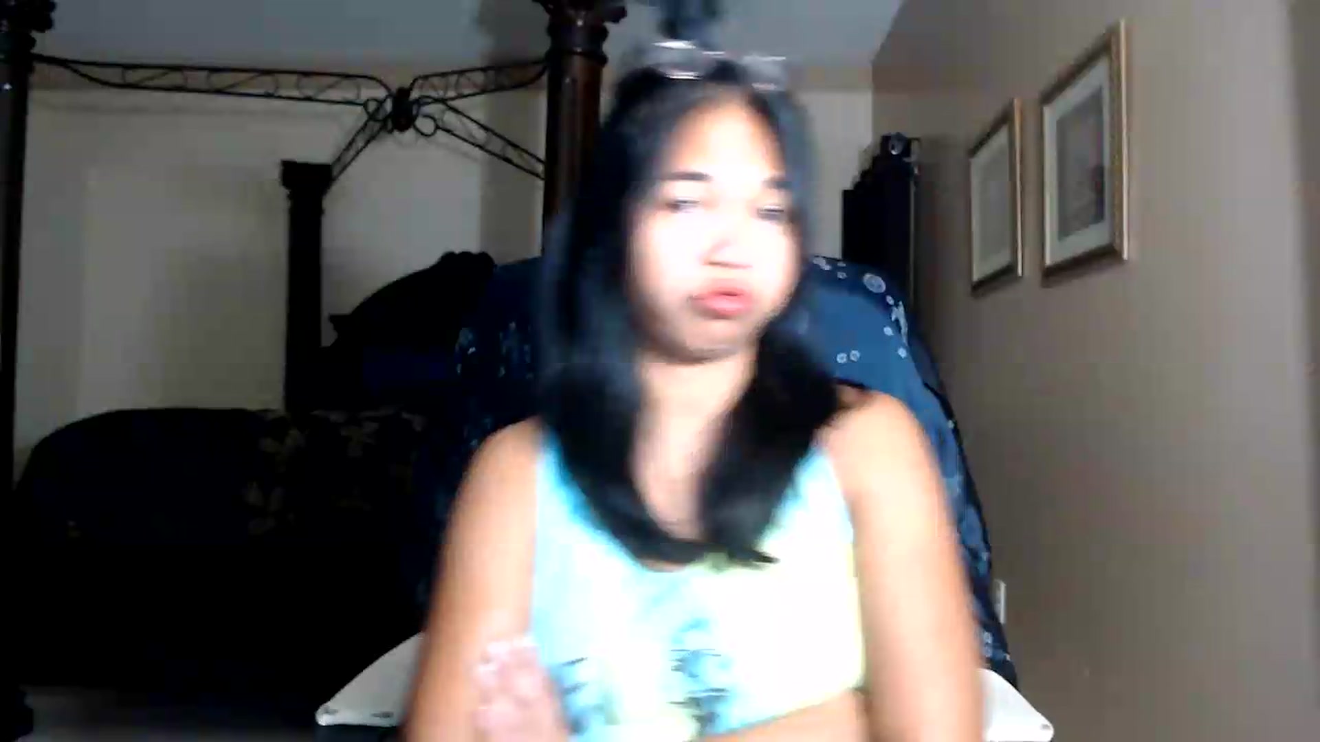 Gallery image thumbnail from Littlekai2030's myfreecams stream on, 08/19/2026, 03:56 image 11 of 20