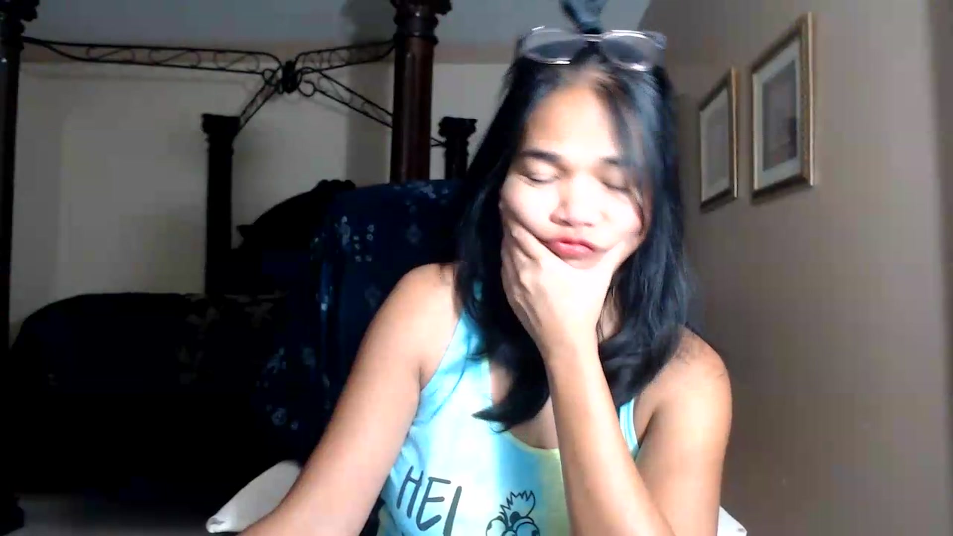 Gallery image thumbnail from Littlekai2030's myfreecams stream on, 08/19/2026, 03:56 image 2 of 20