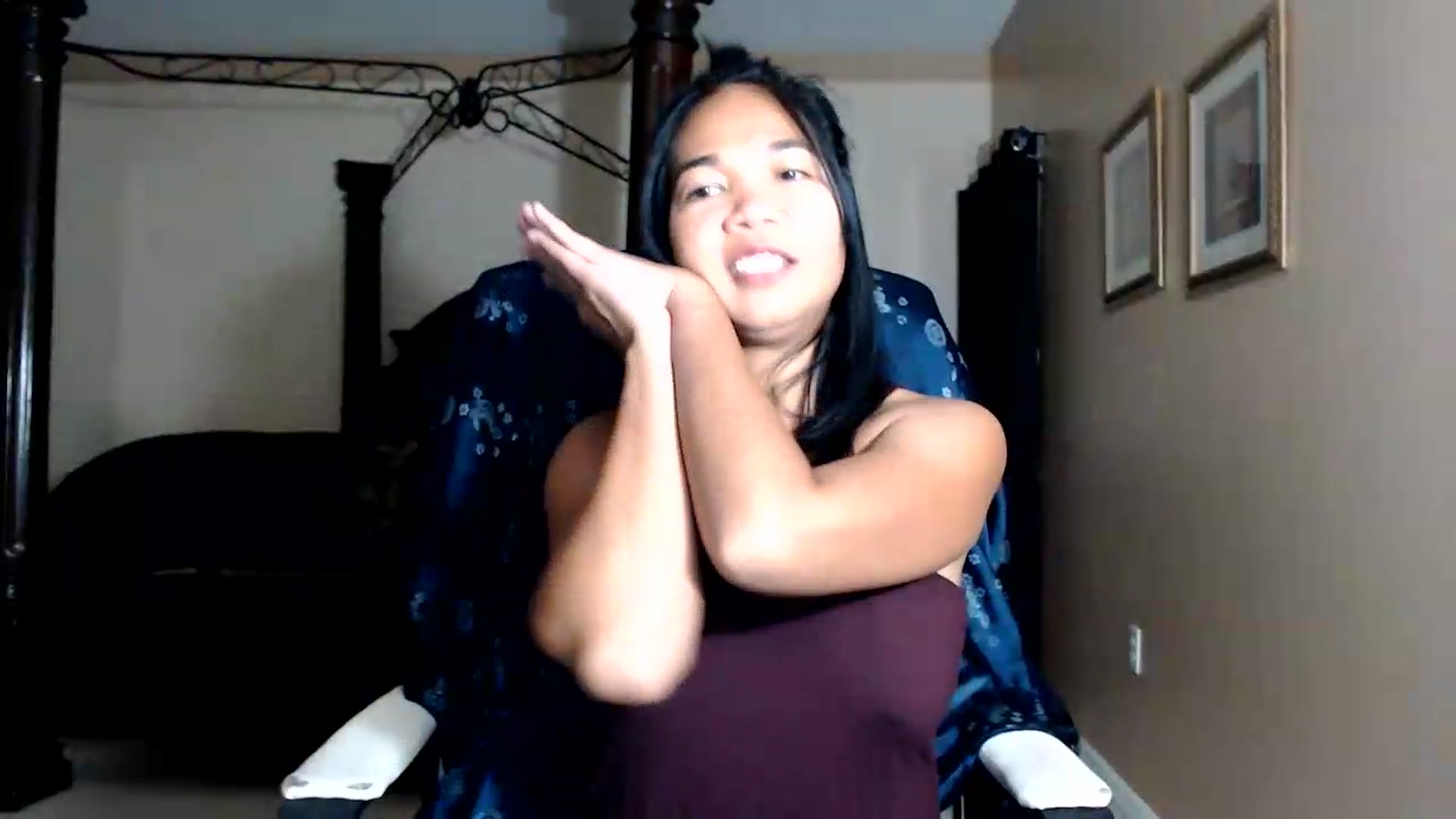 Gallery image thumbnail from Littlekai2030's myfreecams stream on, 08/20/2026, 03:12 image 13 of 20